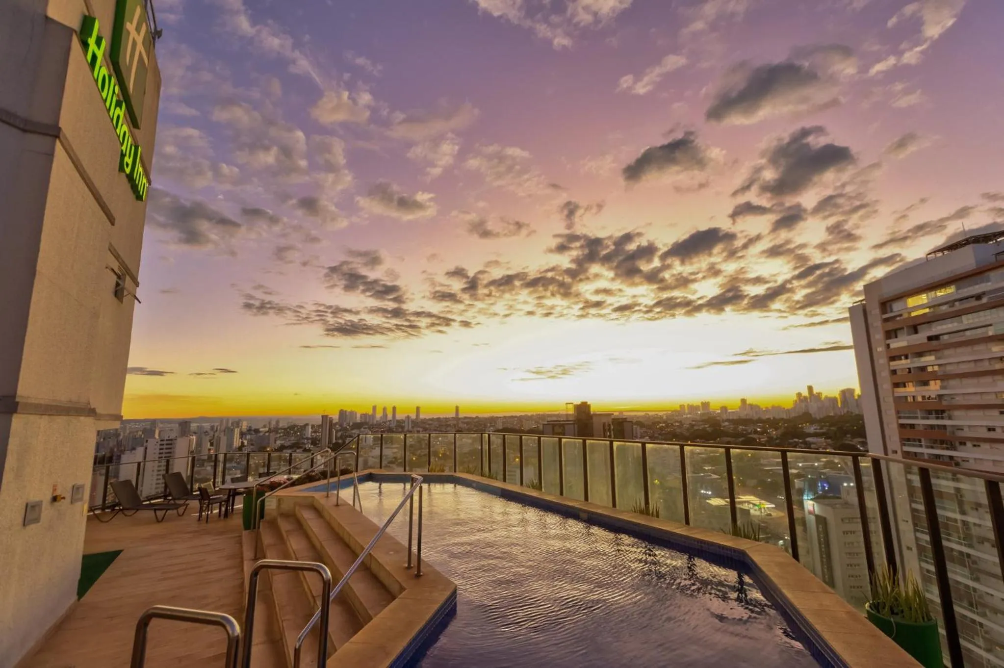 Swimming pool in Holiday Inn - Goiania by IHG