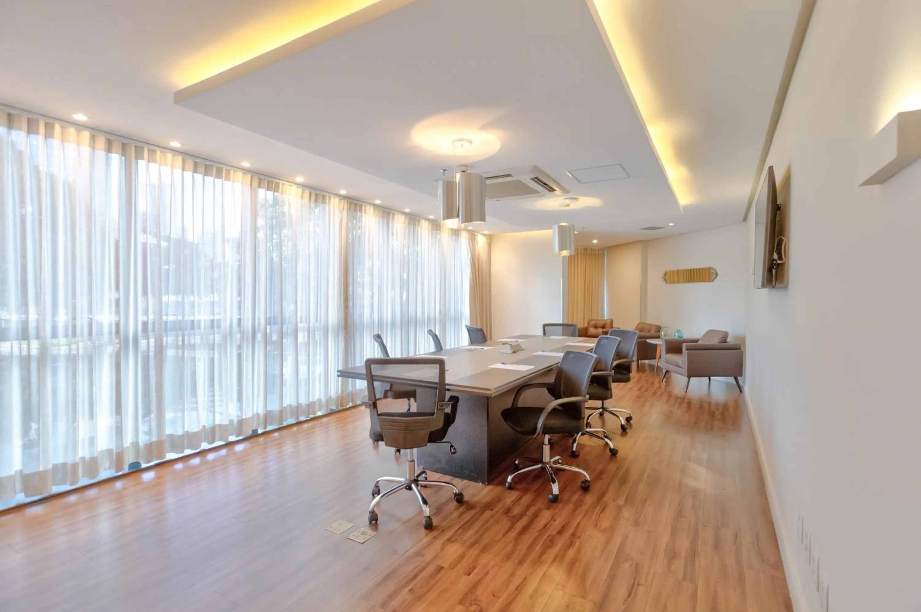 Meeting/conference room in Holiday Inn - Goiania by IHG