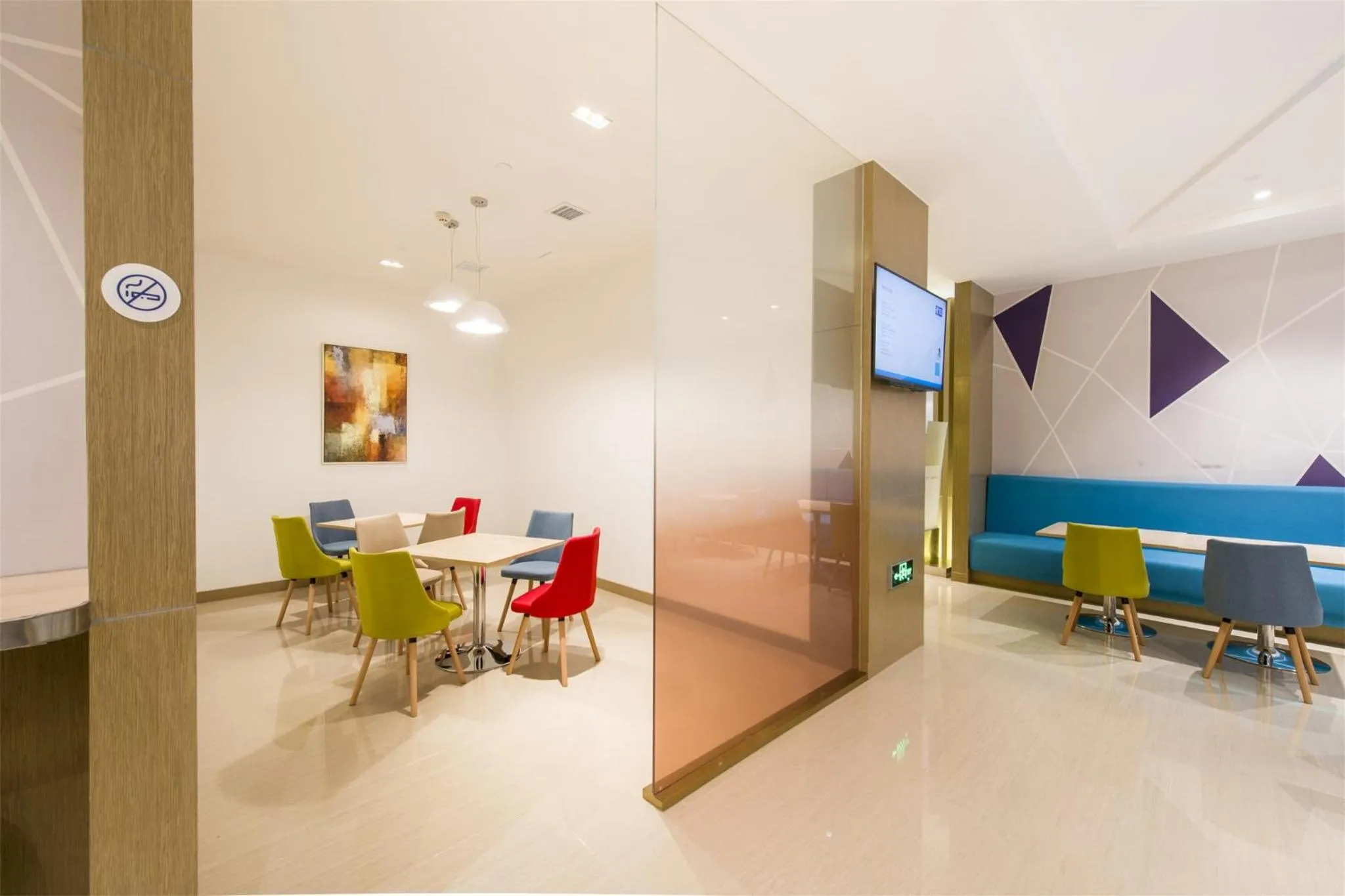 Breakfast in Holiday Inn Express Chengde Downtown by IHG