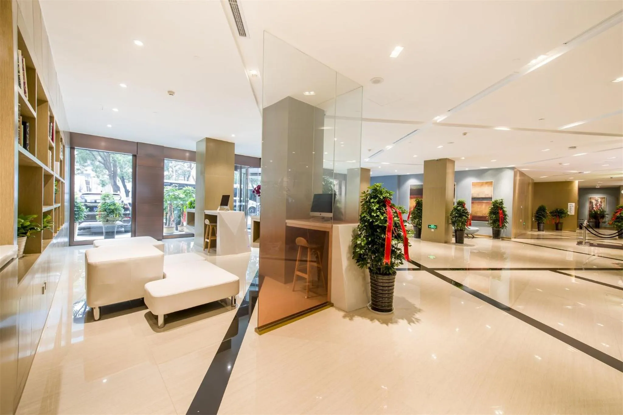 Property building in Holiday Inn Express Chengde Downtown by IHG