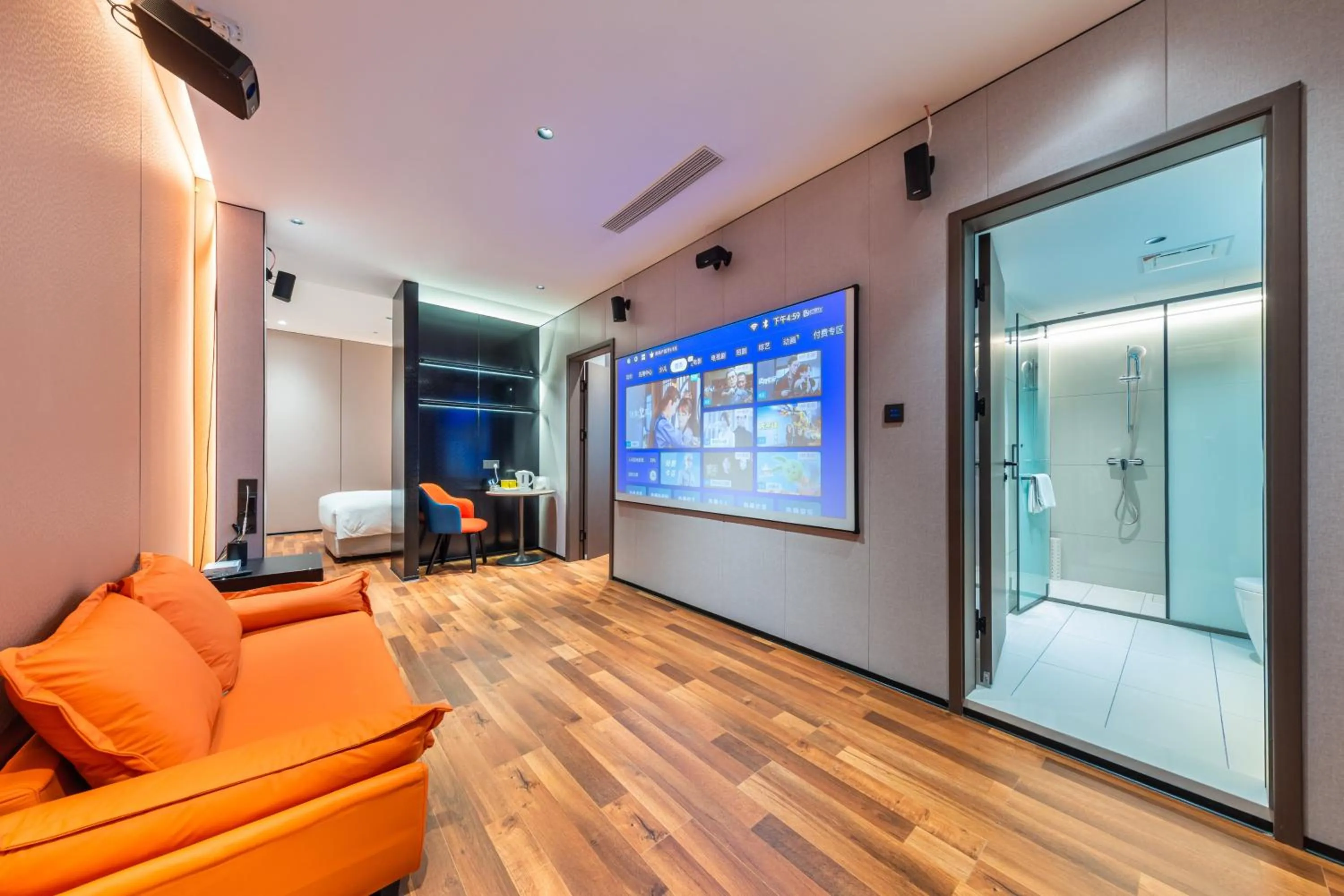 Photo of the whole room in Holiday Inn Express Chengde Downtown by IHG