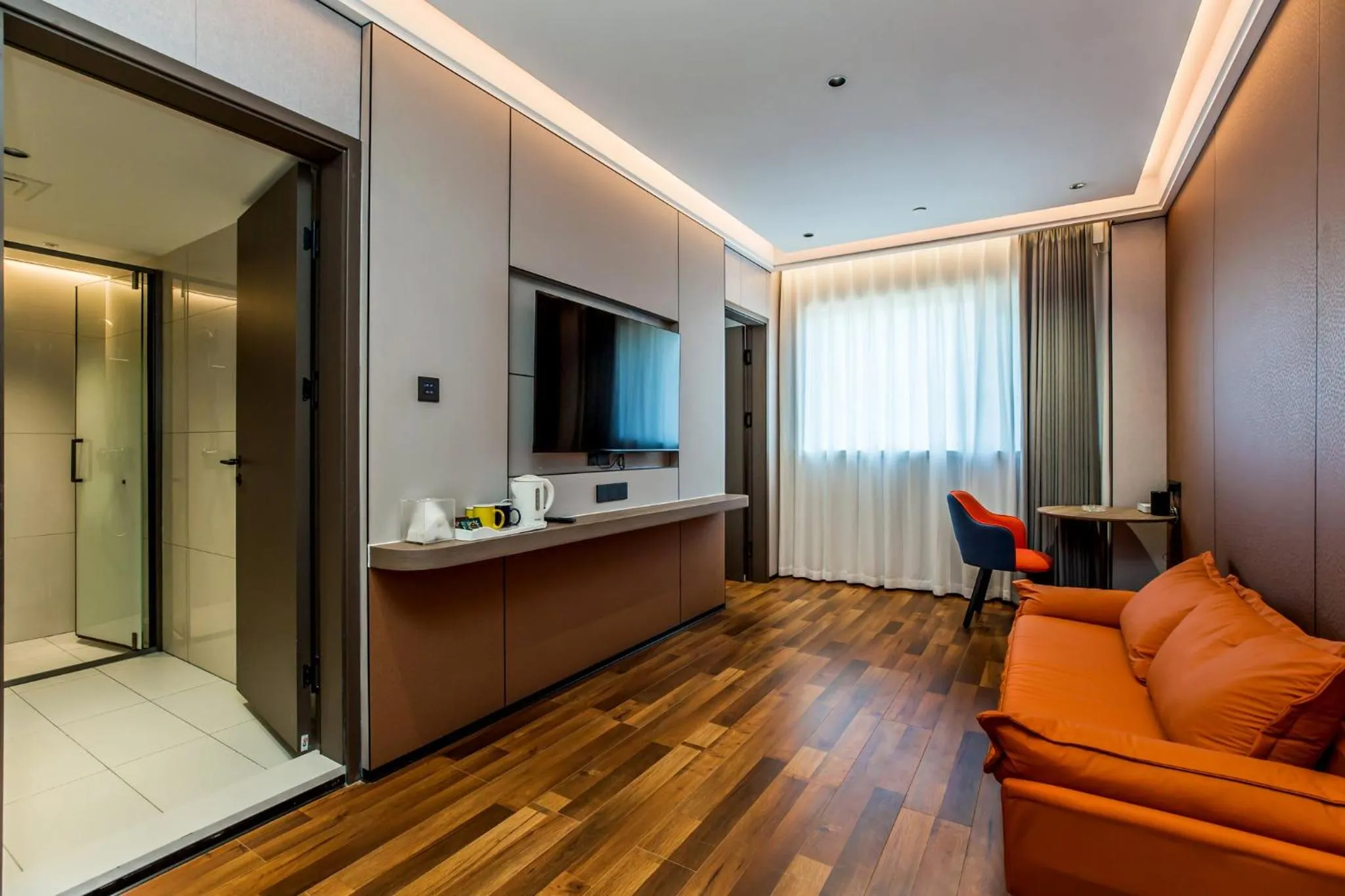 Photo of the whole room in Holiday Inn Express Chengde Downtown by IHG