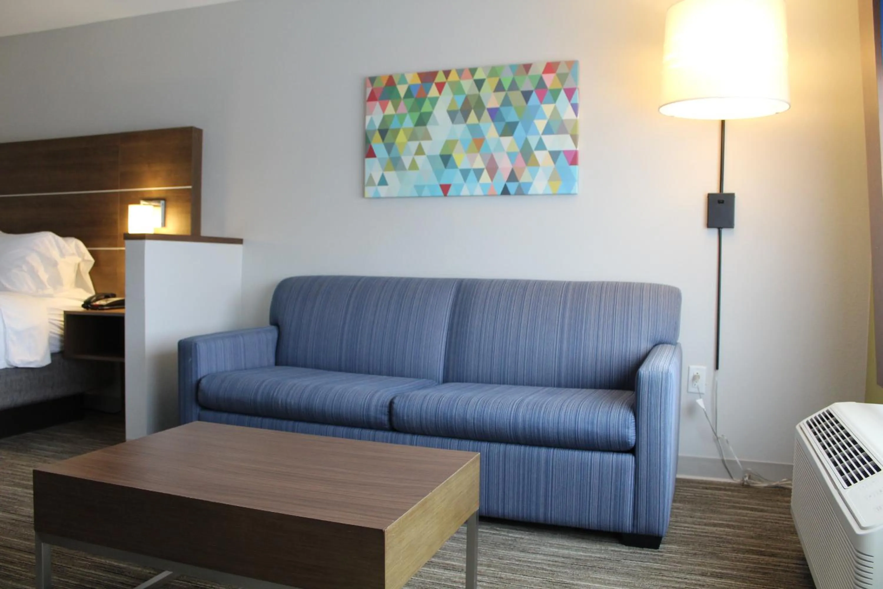 Seating area in Holiday Inn Express & Suites - Gettysburg by IHG