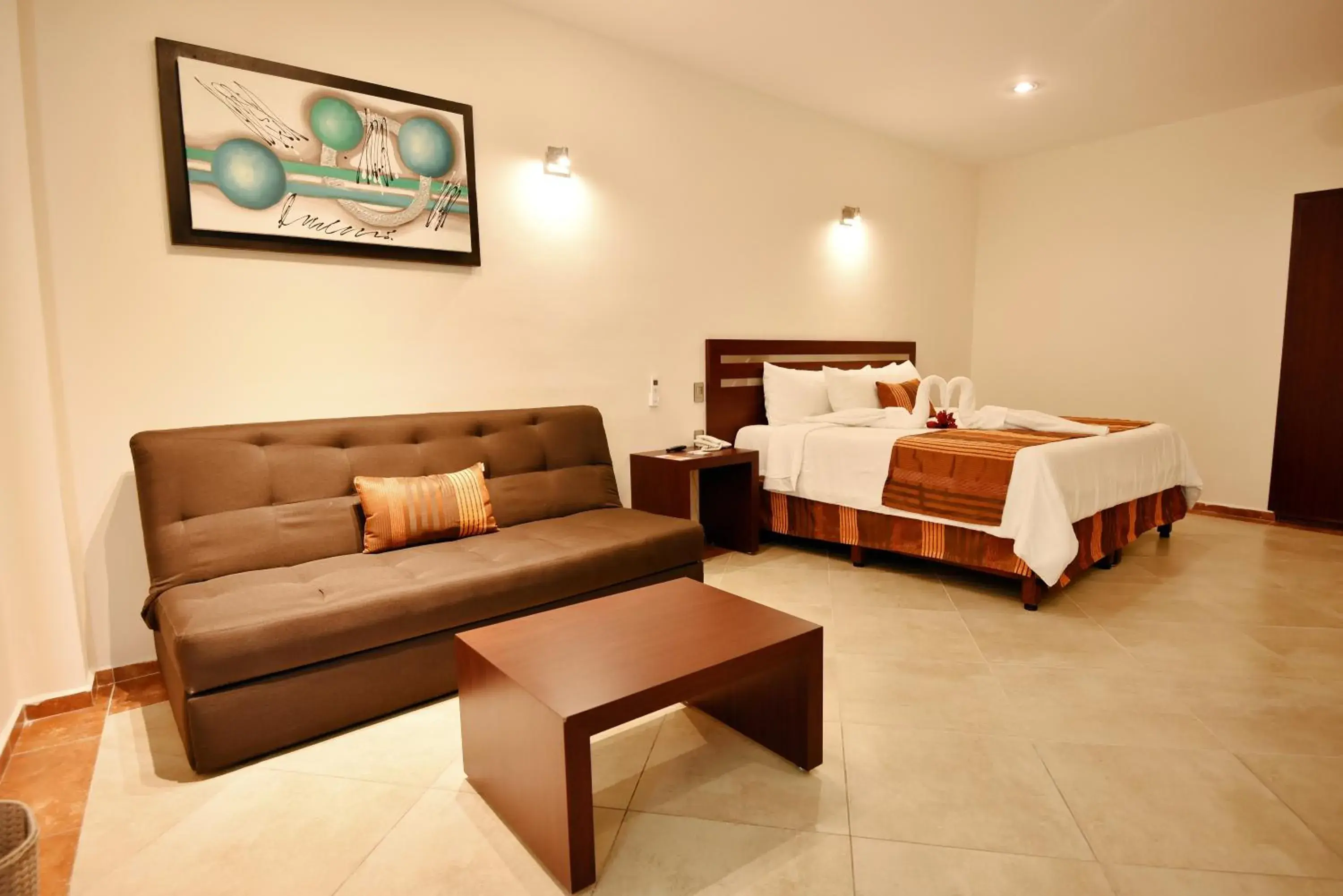 King Suite with Spa Bath in Hotel Quinta Tequisquiapan King Suite with Spa Bath in Hotel Quinta Tequisquiapan