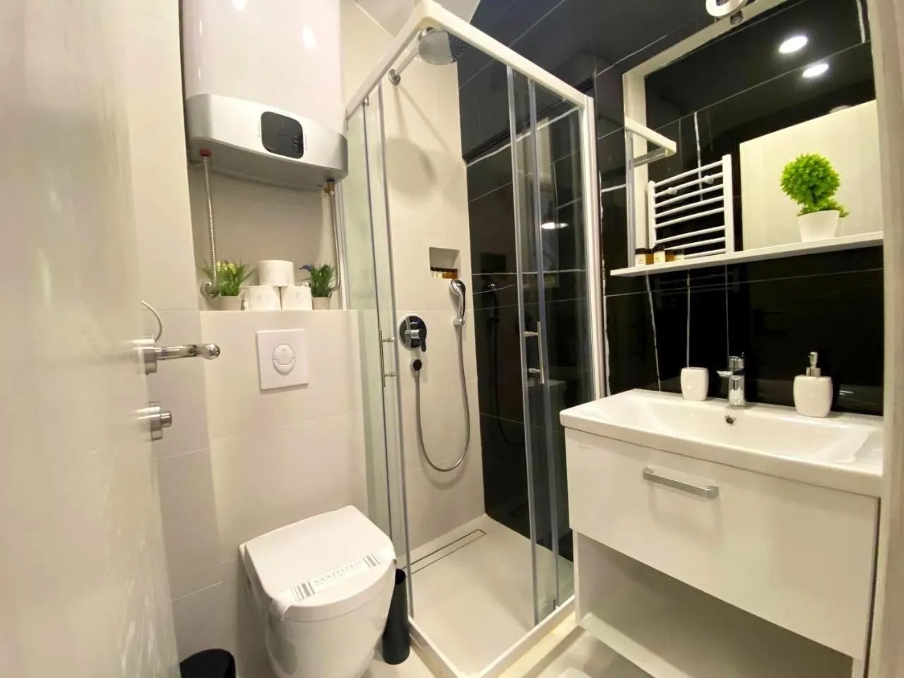 Bathroom in D & Sons Apartments