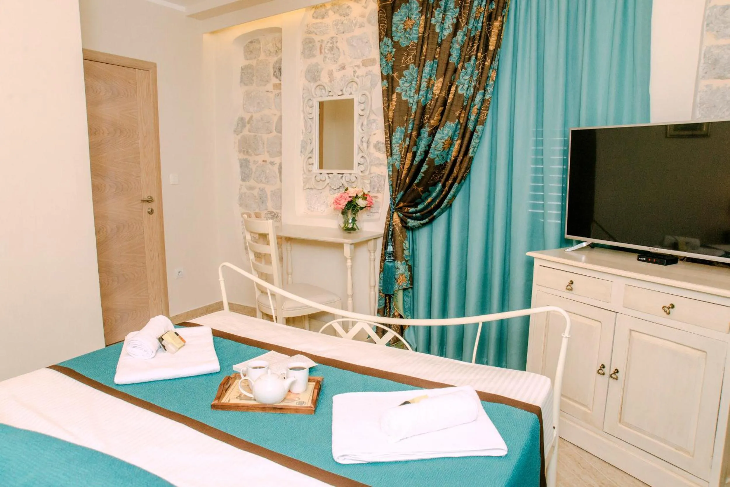 TV and multimedia, Bed in D & Sons Apartments