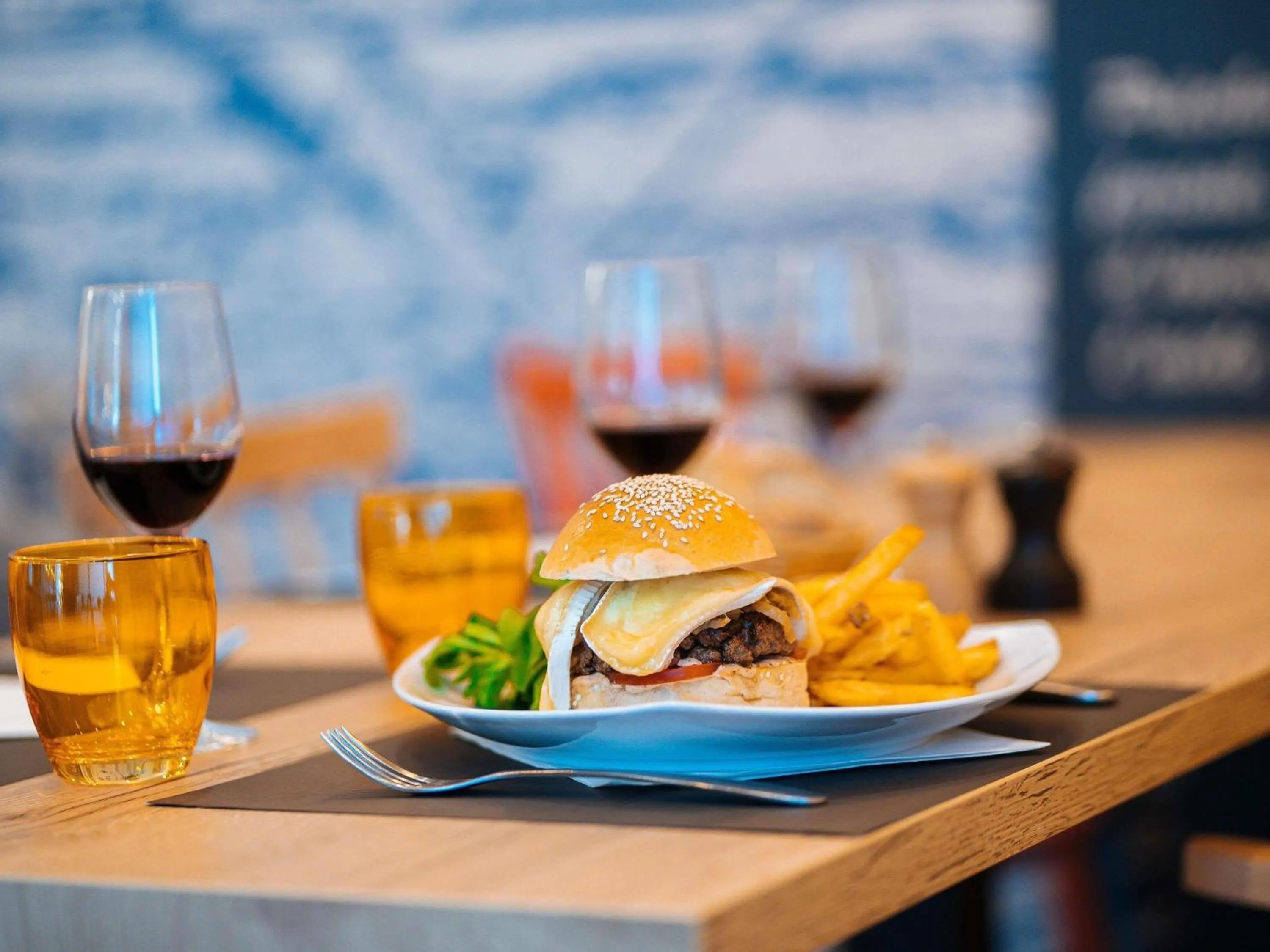 Restaurant/places to eat in ibis Styles Ancenis Centre