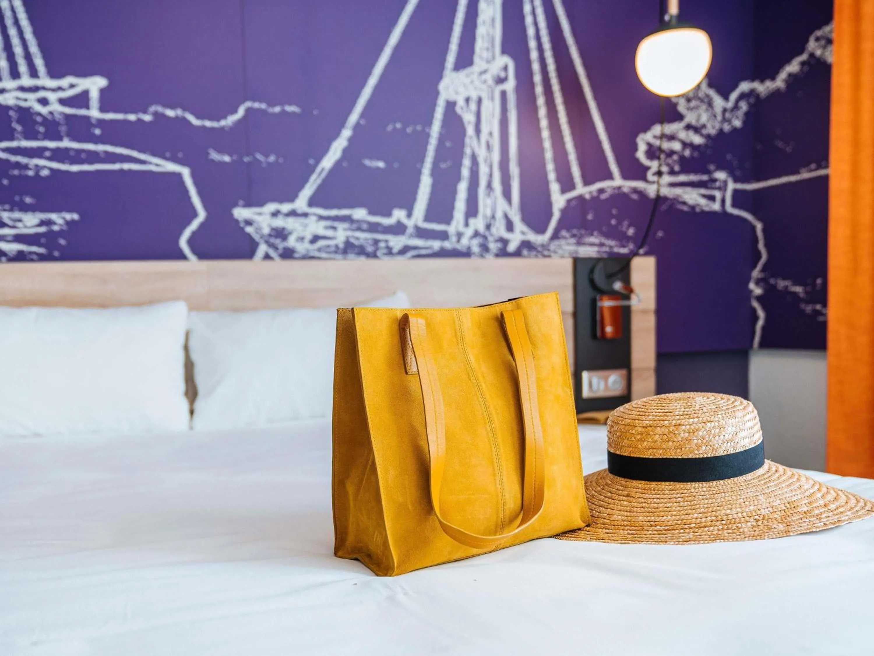 Bedroom, Bed in ibis Styles Ancenis Centre