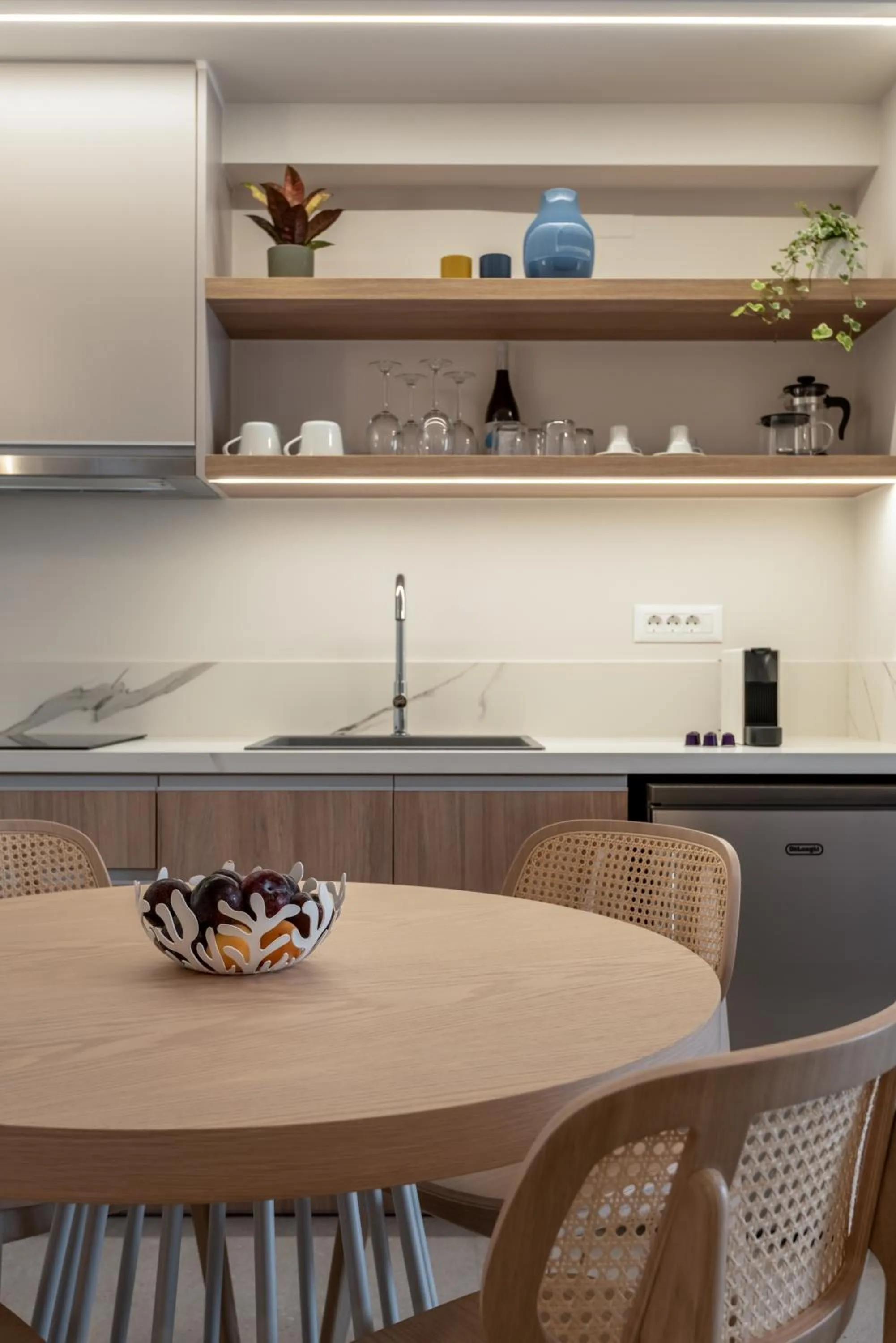 Coffee/tea facilities in Blue Dome Hotel