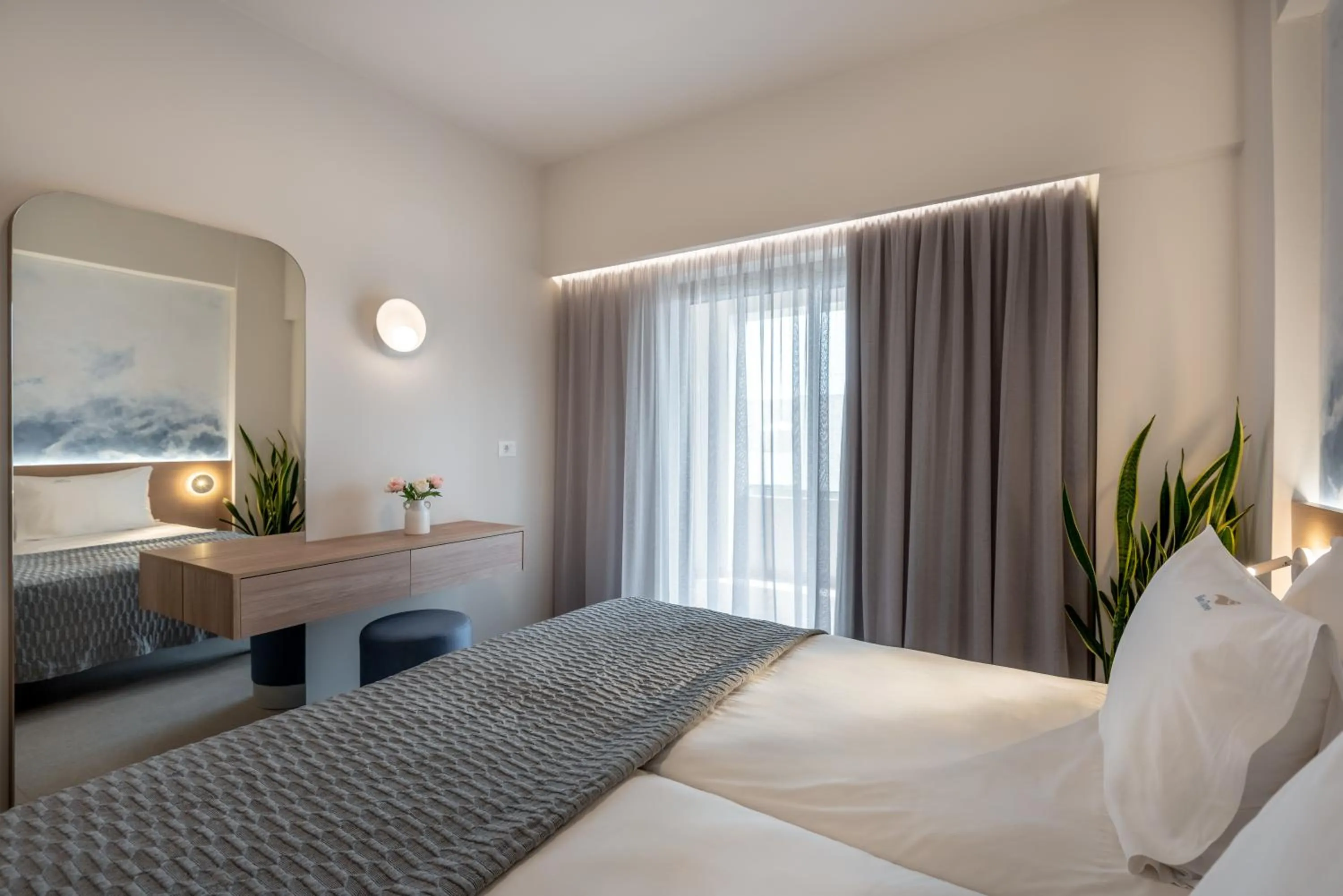 Bedroom, Bed in Blue Dome Hotel