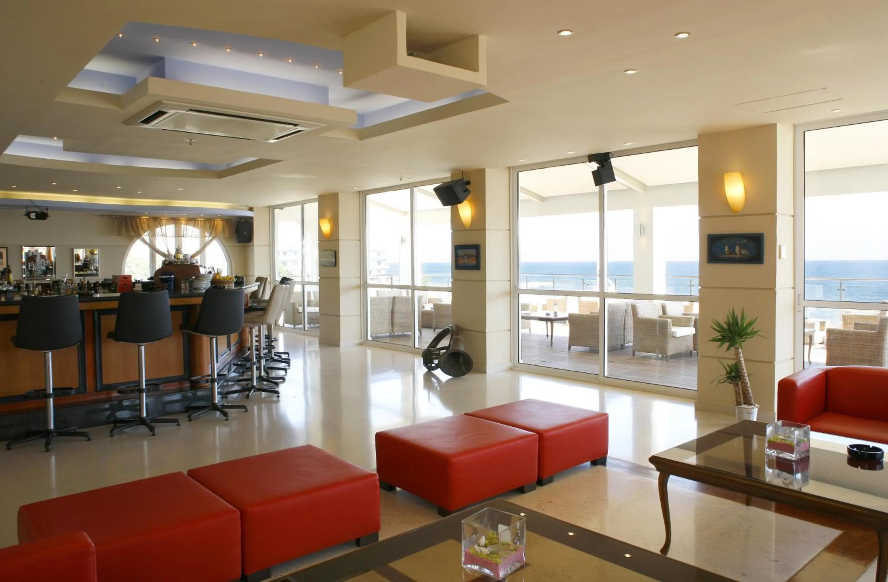 Lounge or bar in Glaros Beach Hotel