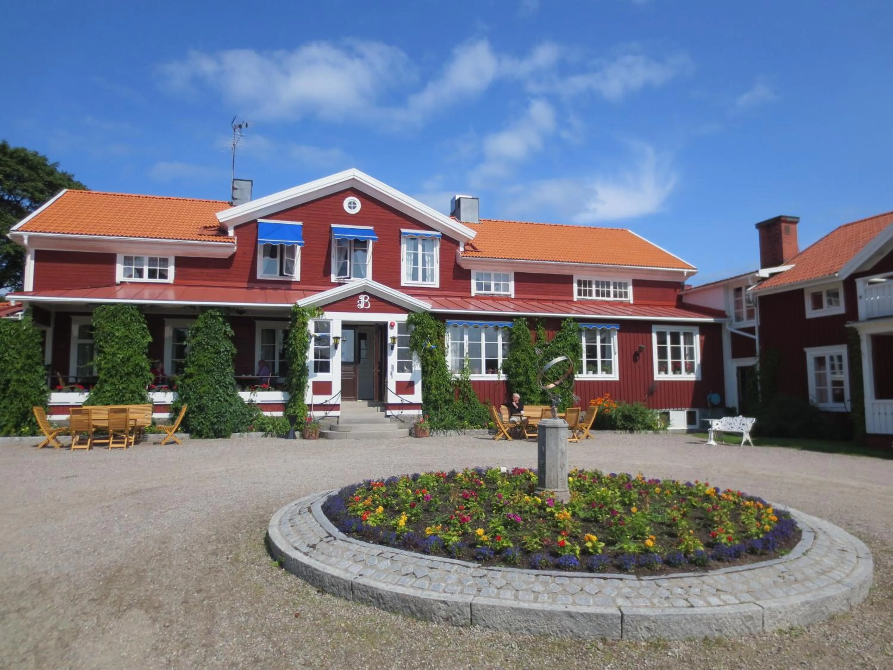 Facade/entrance in Järvsöbaden