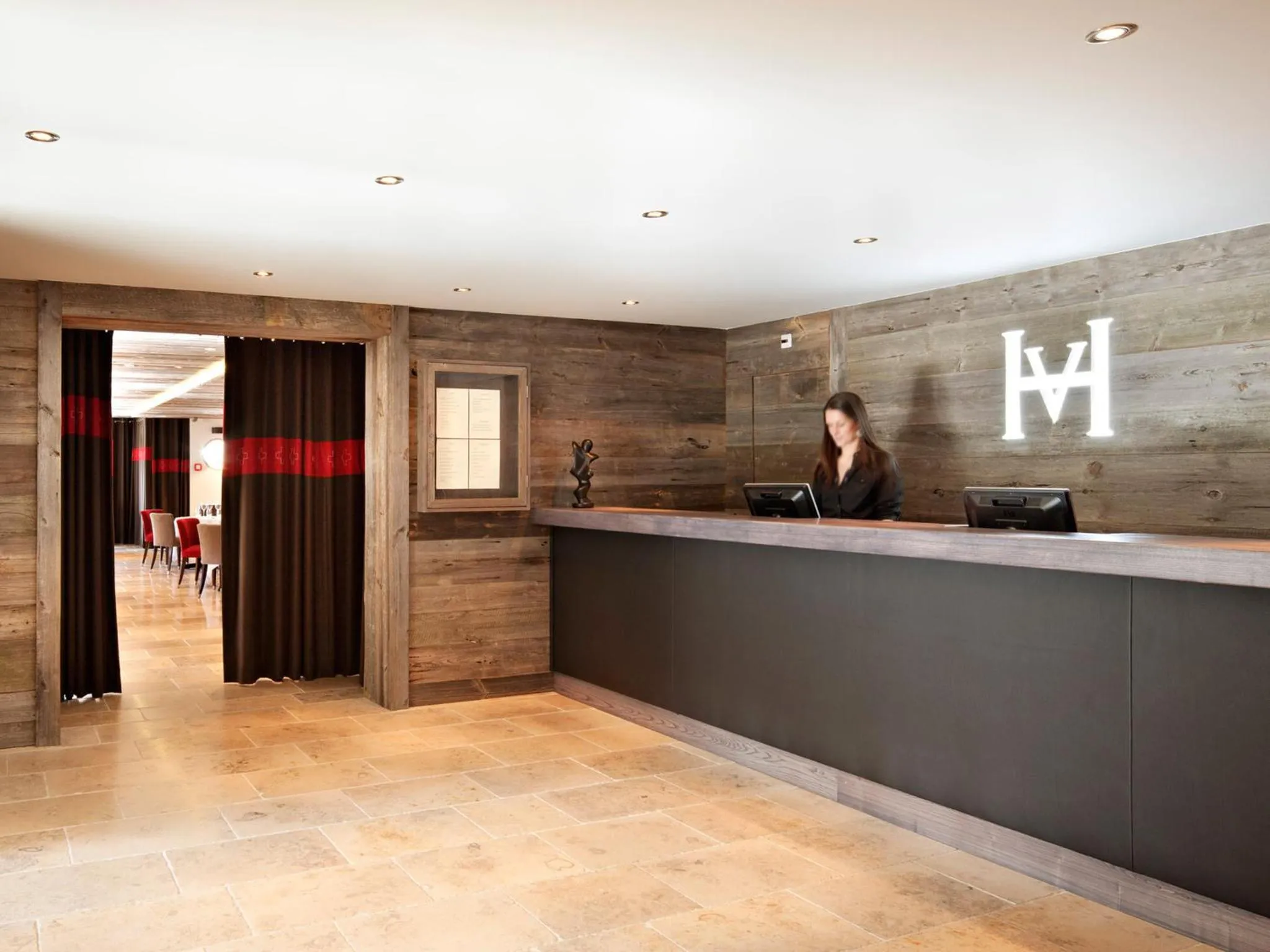 Lobby or reception in Hôtel Vanessa