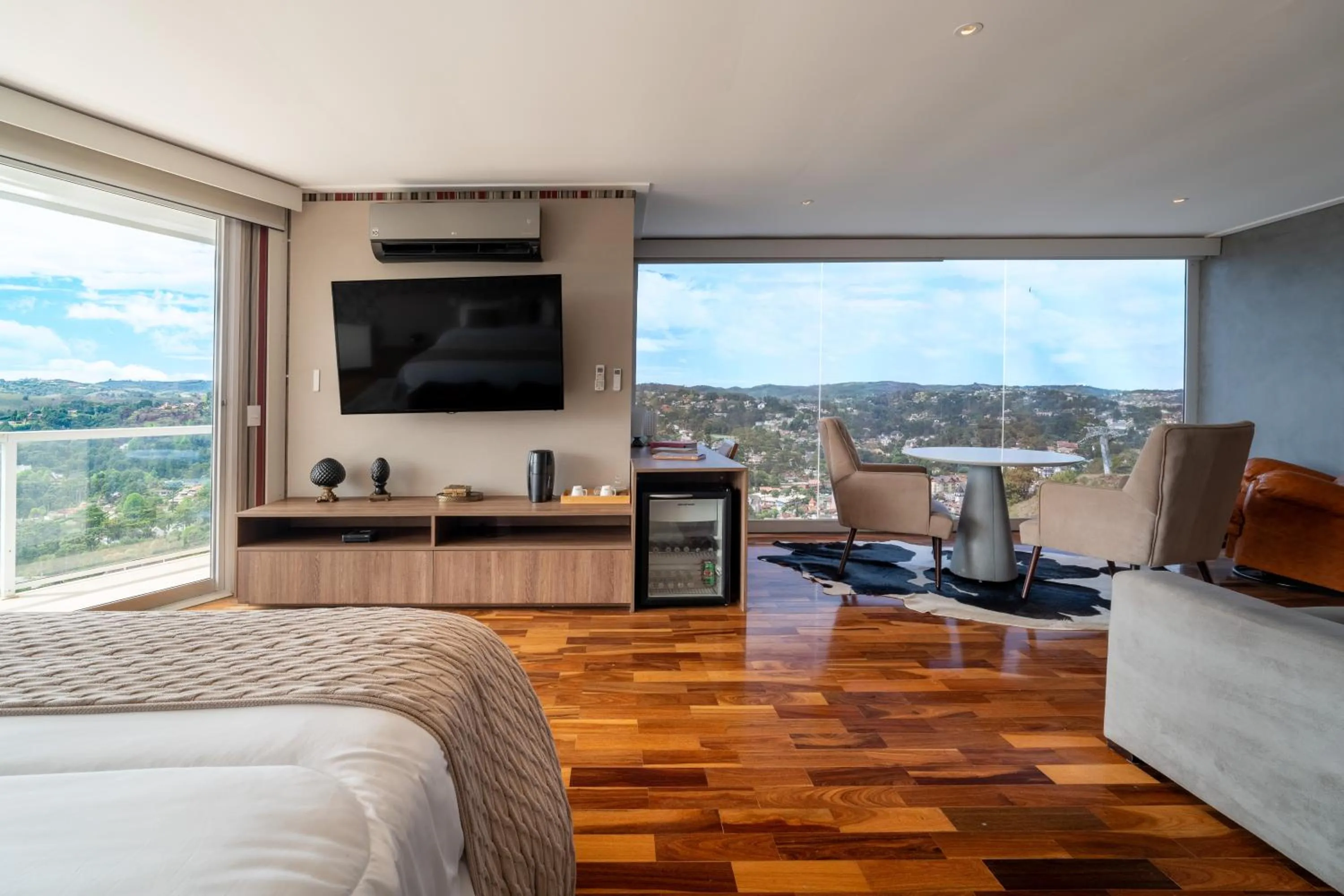 Bedroom, Bed in Chris Wellness Resort Hotel