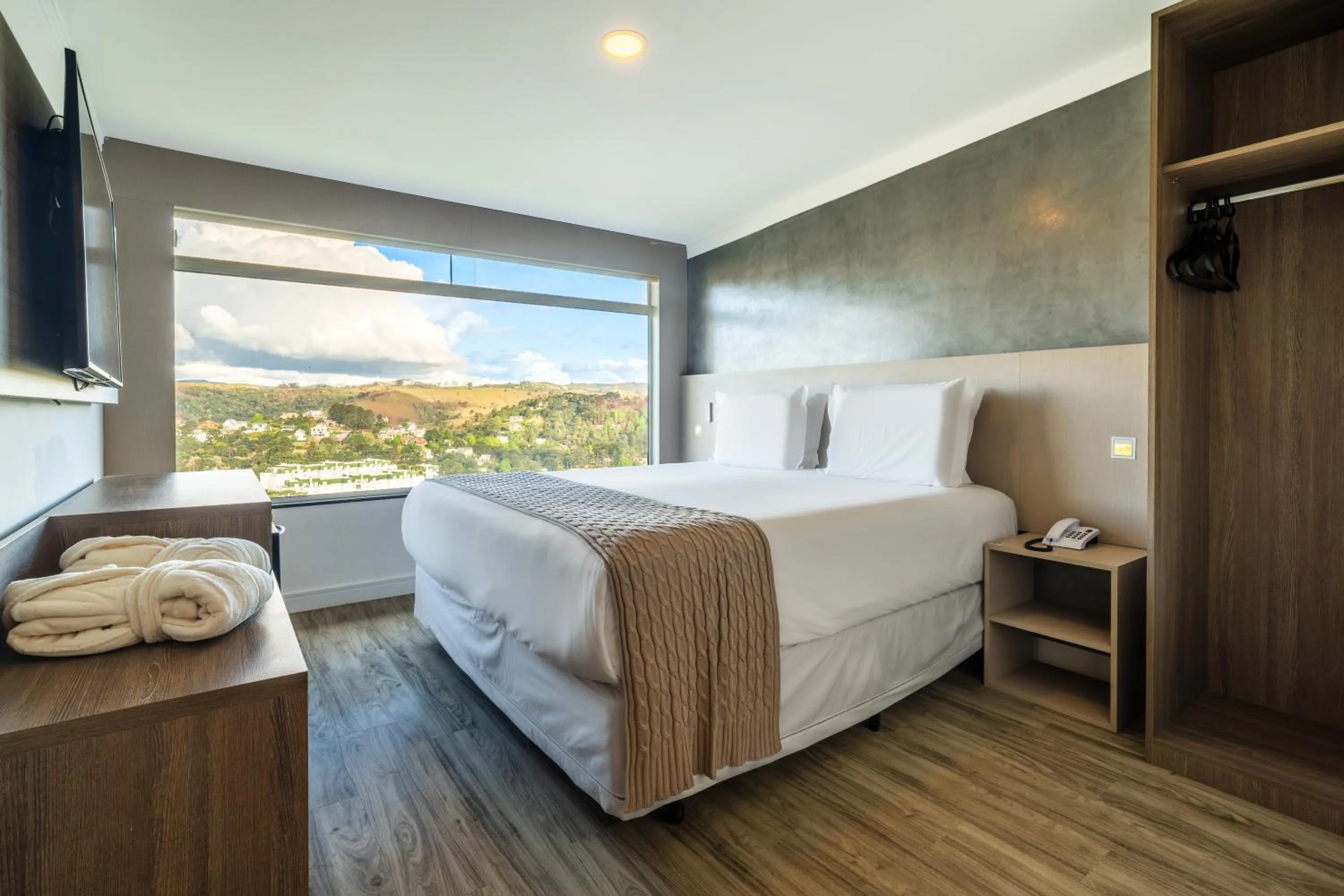 Bedroom, Bed in Chris Wellness Resort Hotel