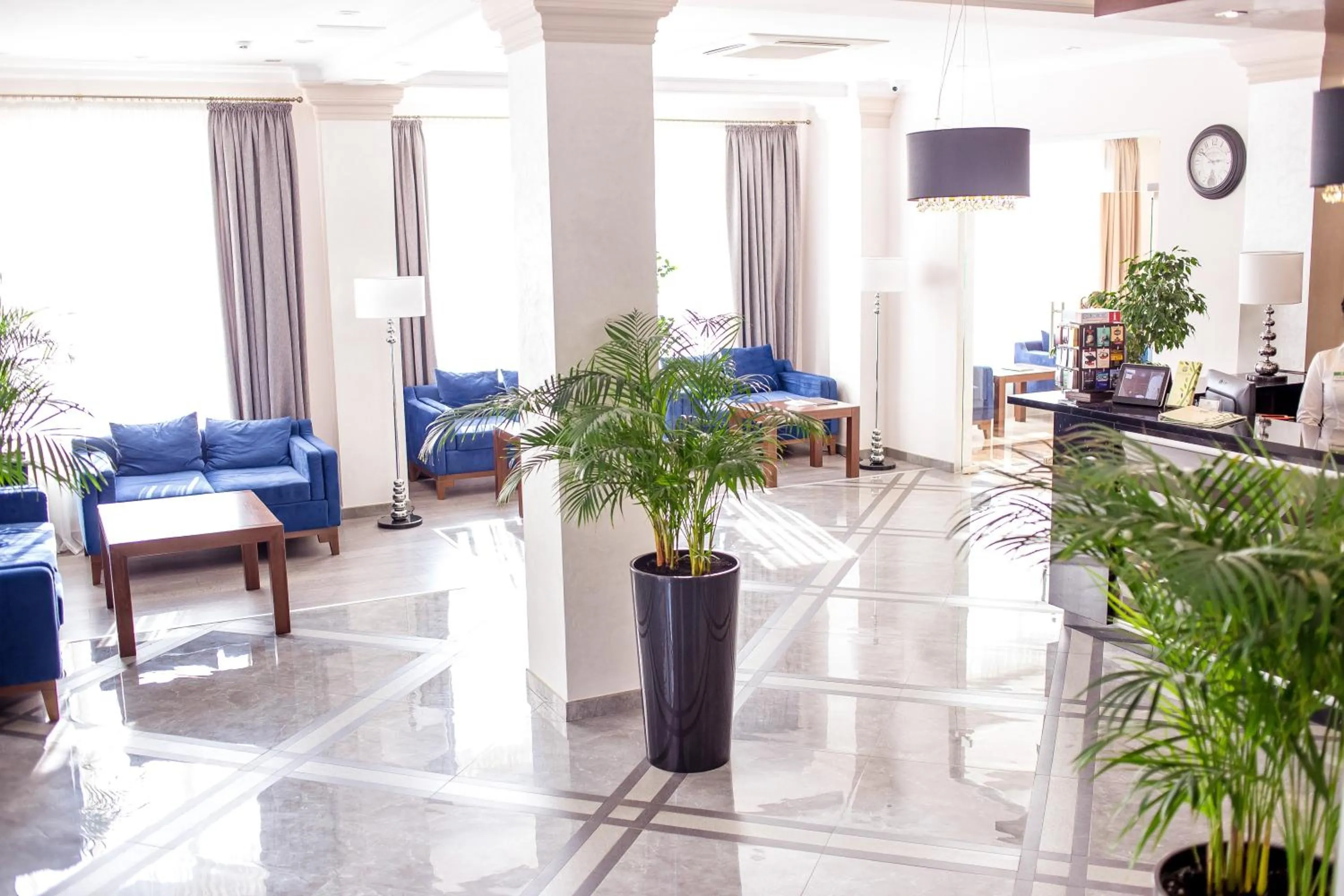 Lobby or reception in Green Park Hotel & SPA