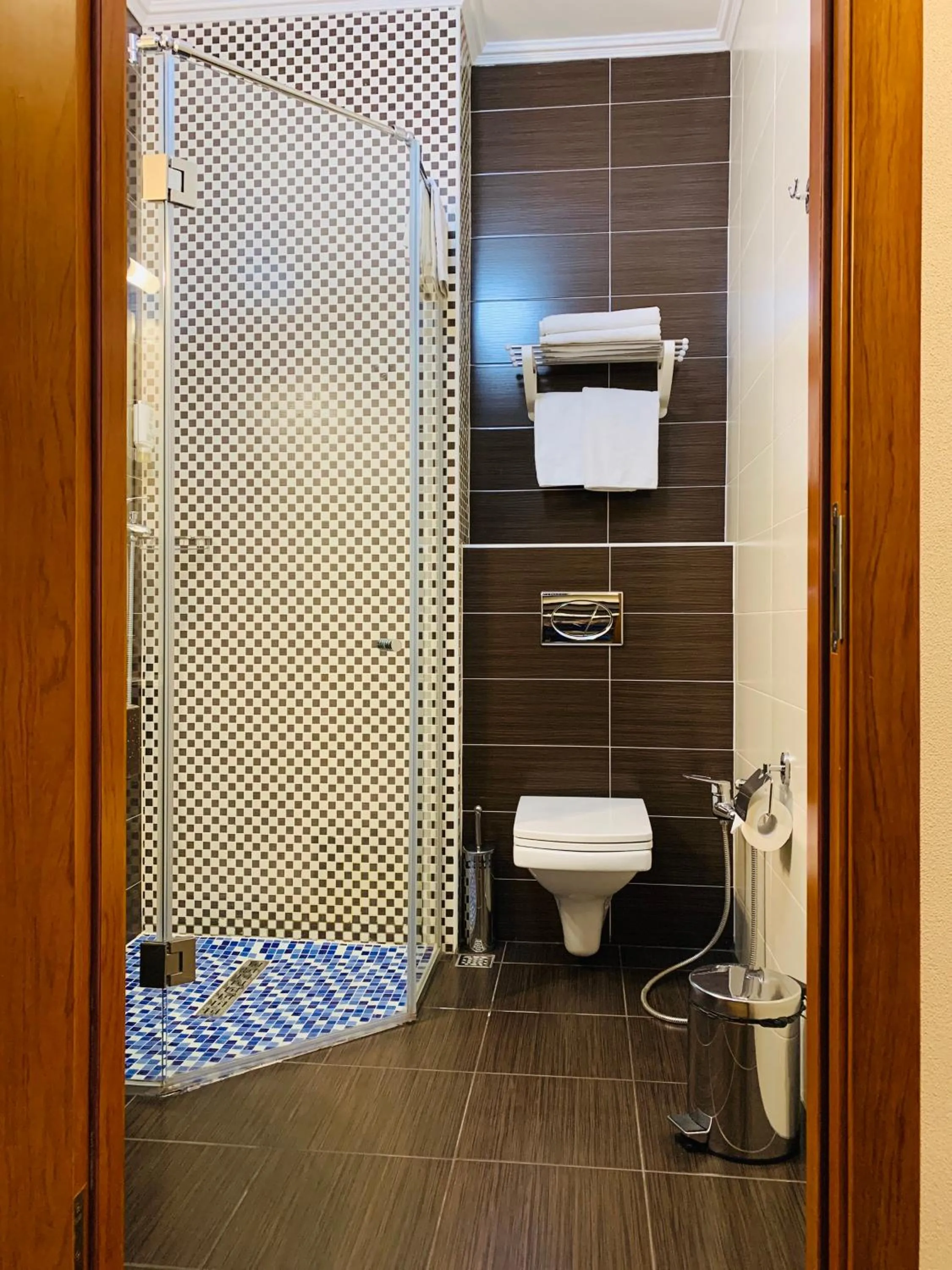 Shower in Green Park Hotel & SPA