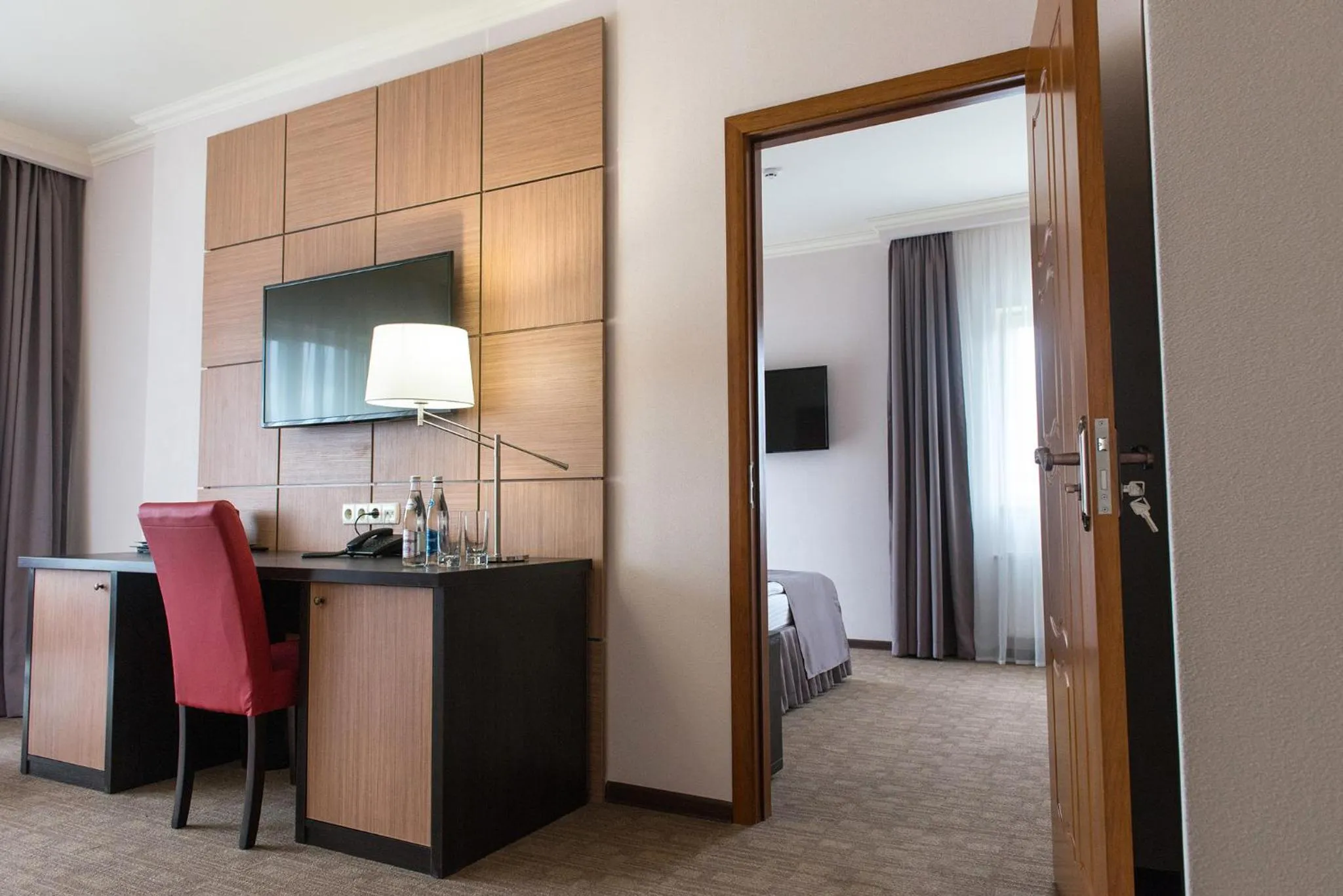 Communal lounge/ TV room, Bed in Green Park Hotel & SPA