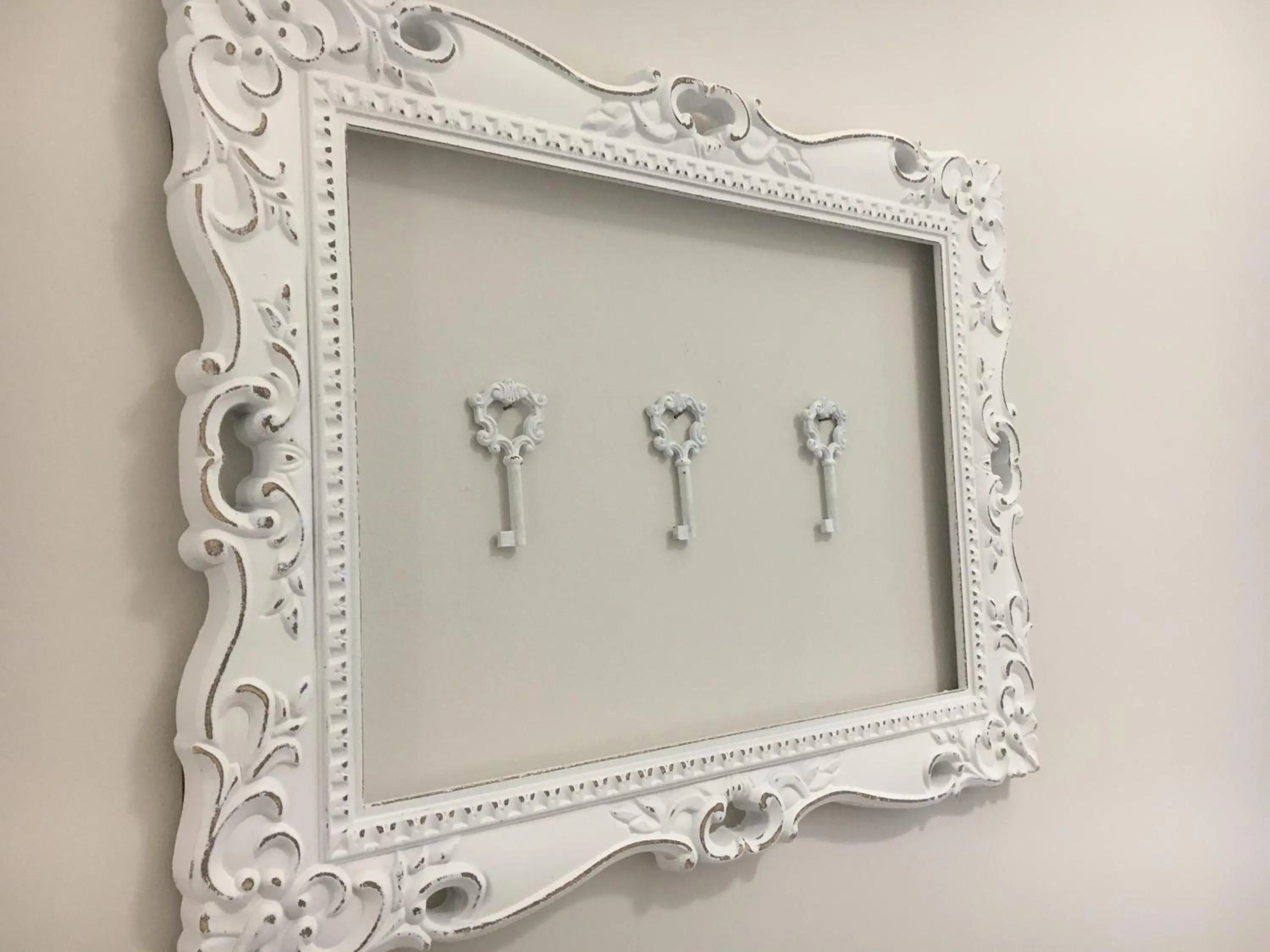 Decorative detail in L'Aurora