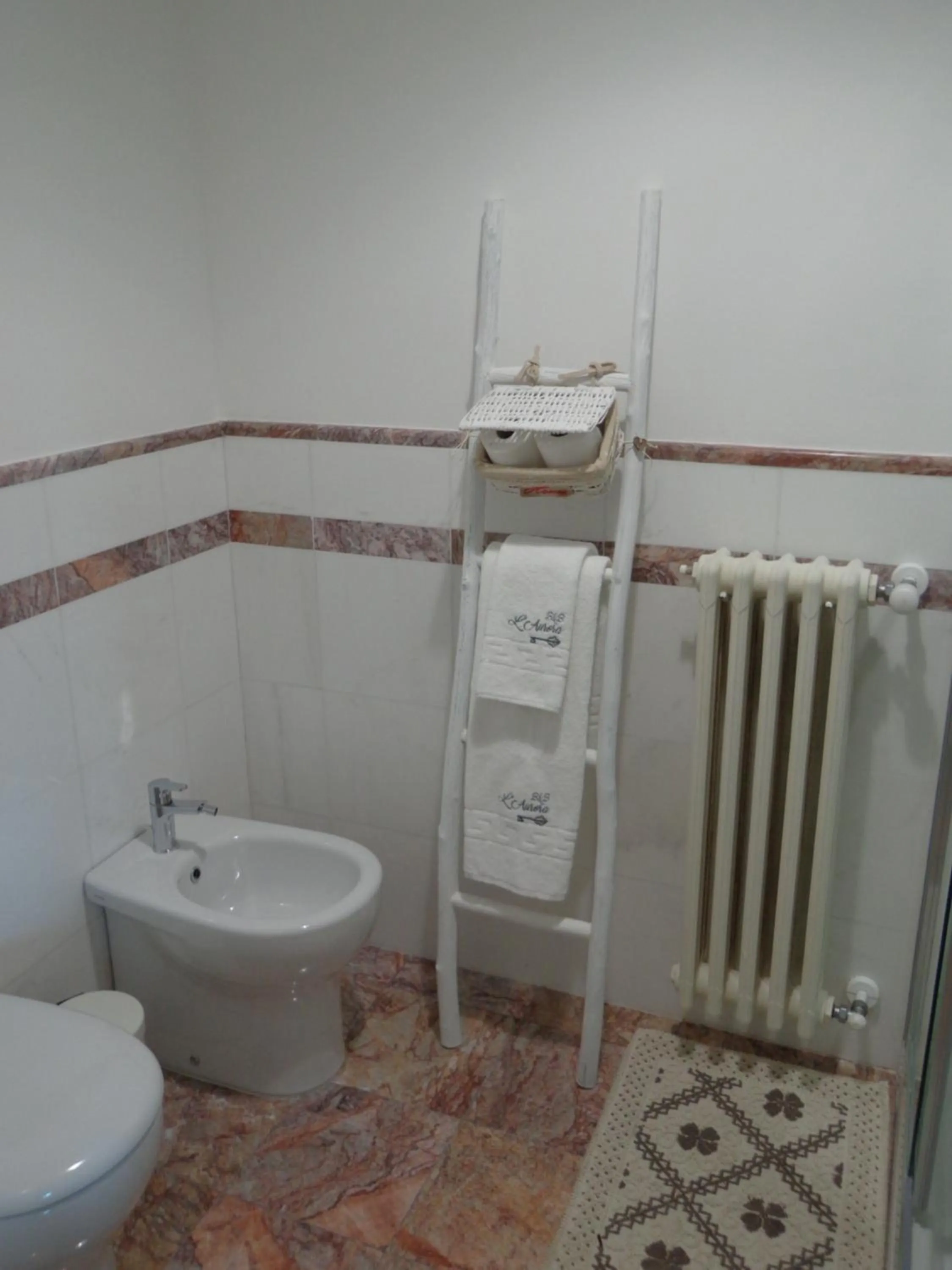 Bathroom in L'Aurora