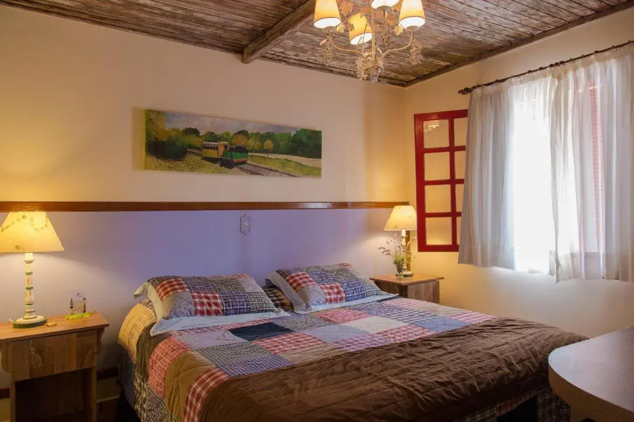 Double Room with Garden View in Pousada Benevento Double Room with Garden View in Pousada Benevento