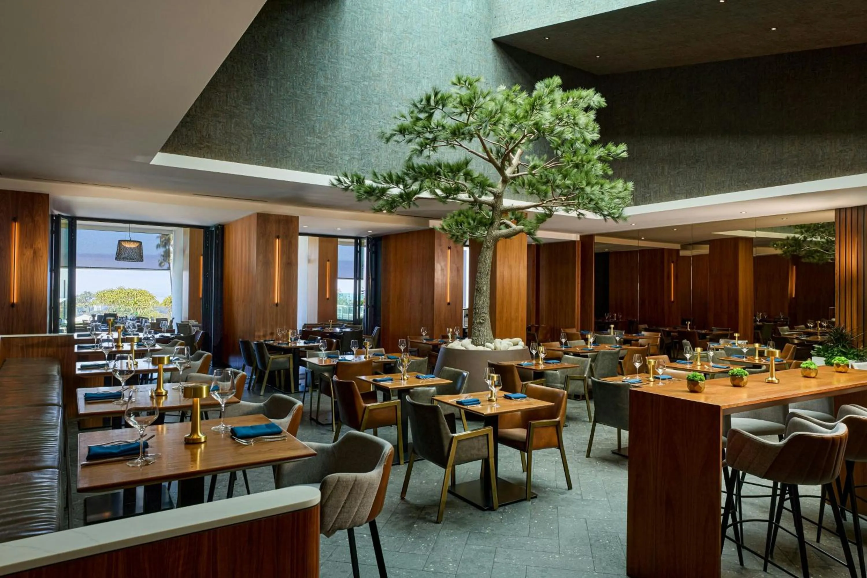 Restaurant/places to eat in VEA Newport Beach, a Marriott Resort & Spa