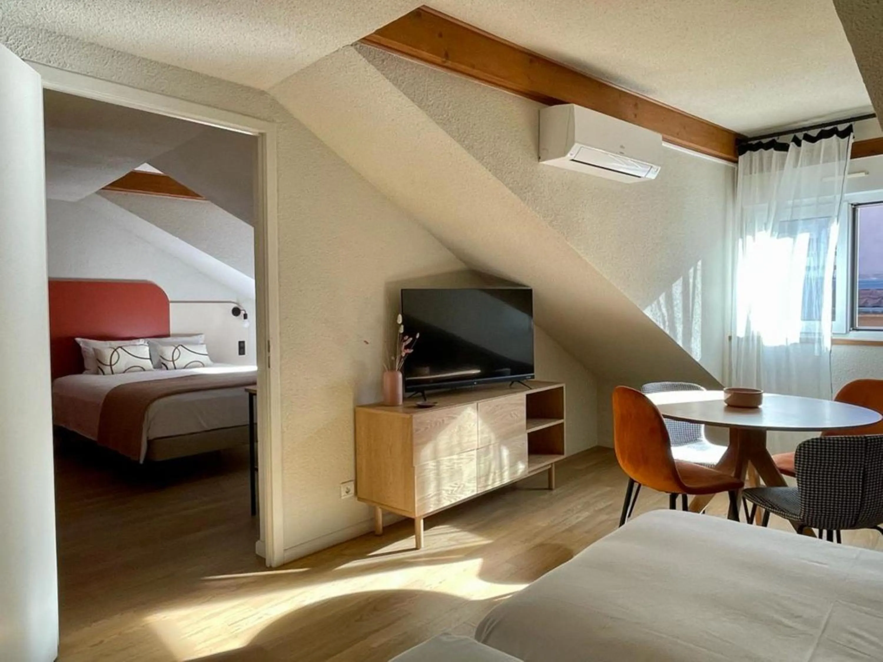 Living room, Bed in Résidence Les Baladines