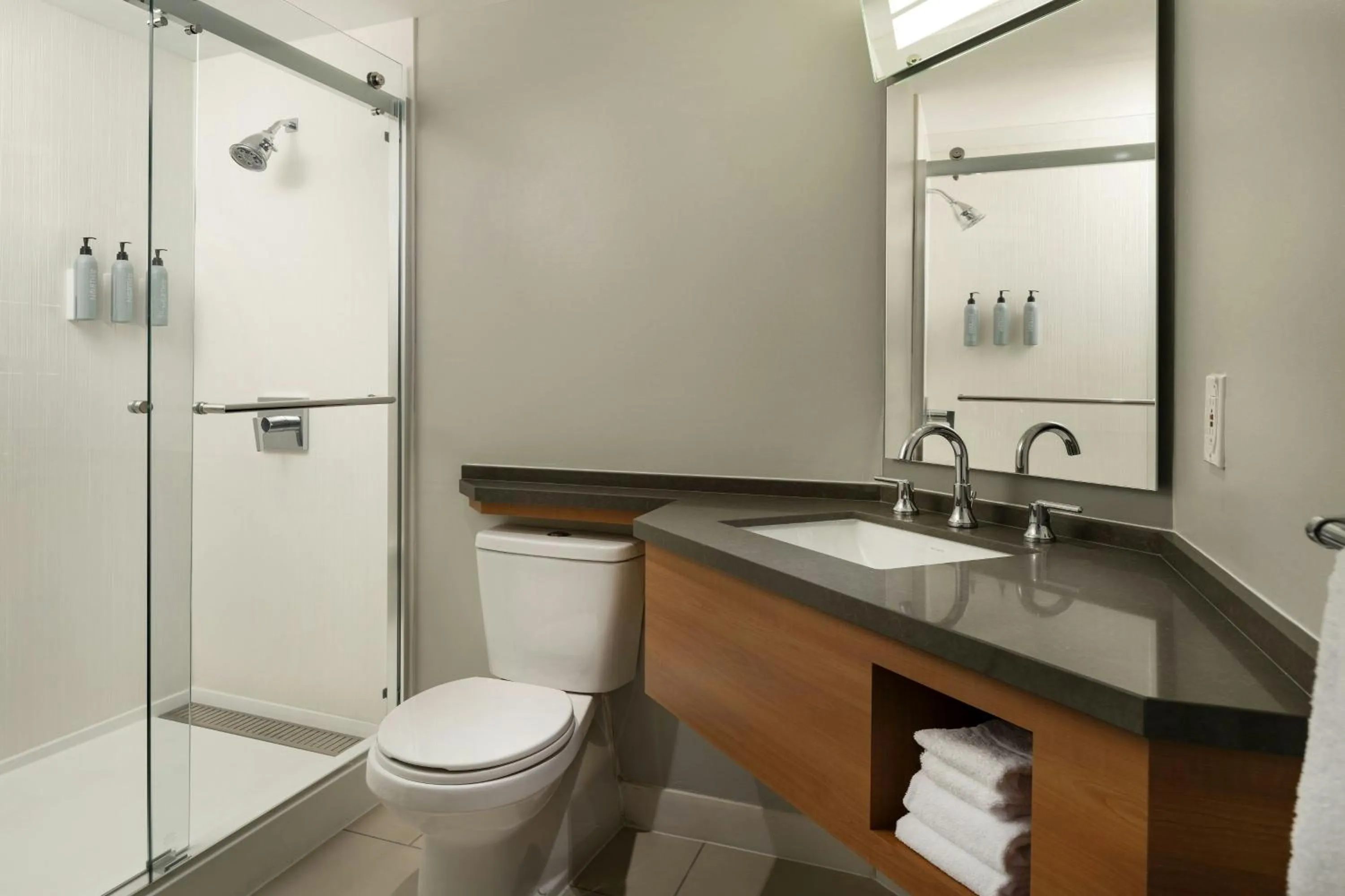 Bathroom in Courtyard by Marriott Long Beach Downtown