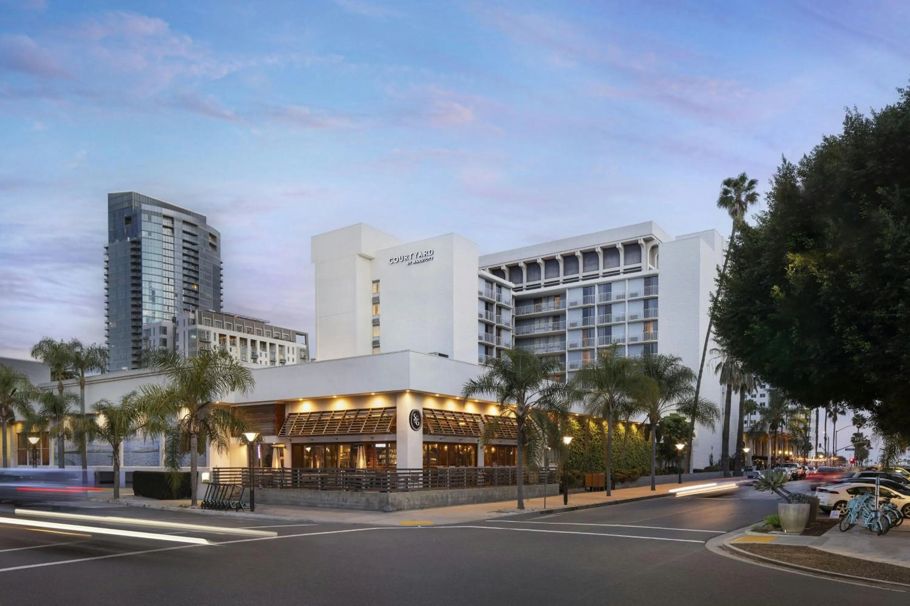 Property building in Courtyard by Marriott Long Beach Downtown