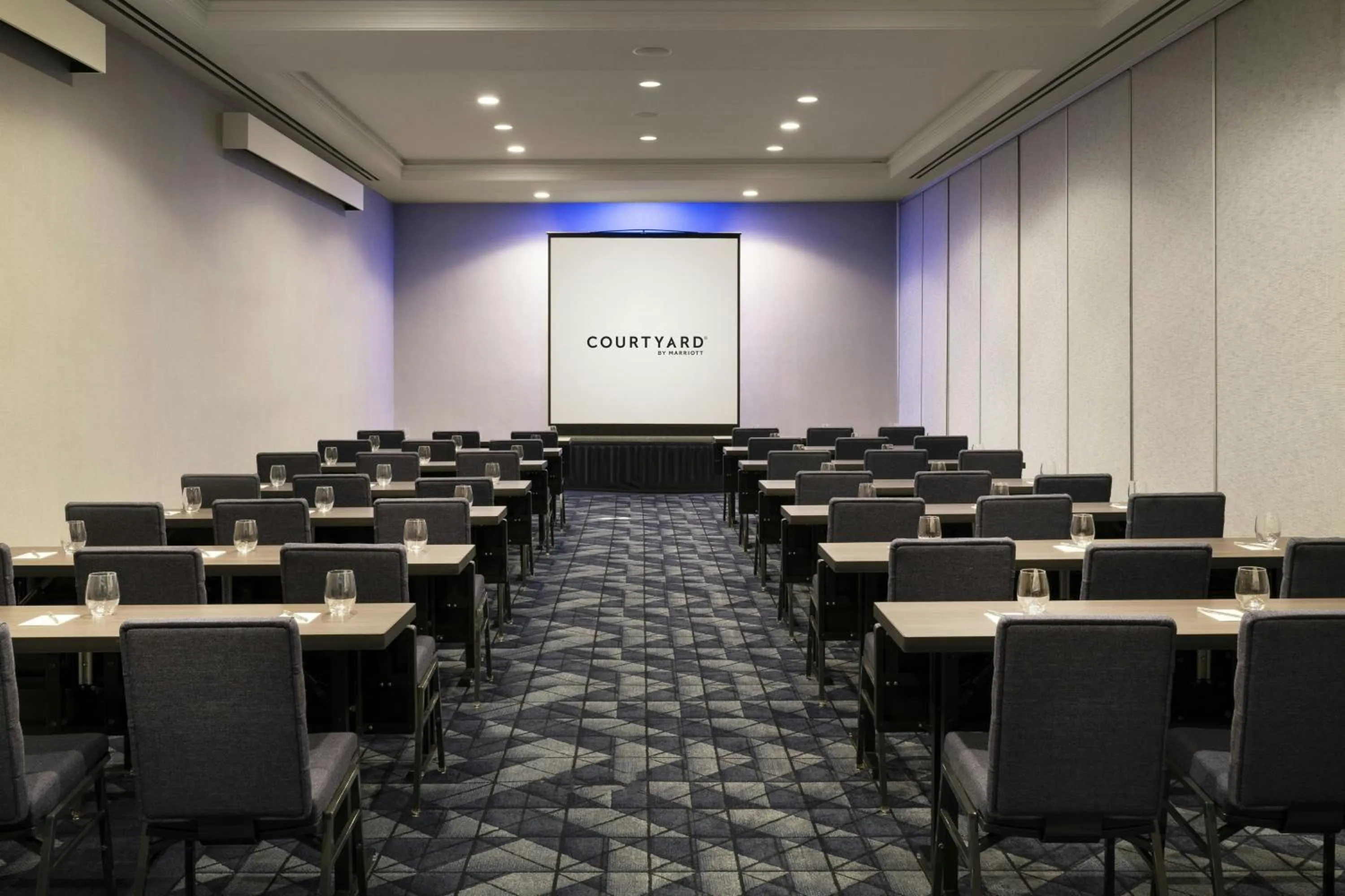 Meeting/conference room in Courtyard by Marriott Long Beach Downtown