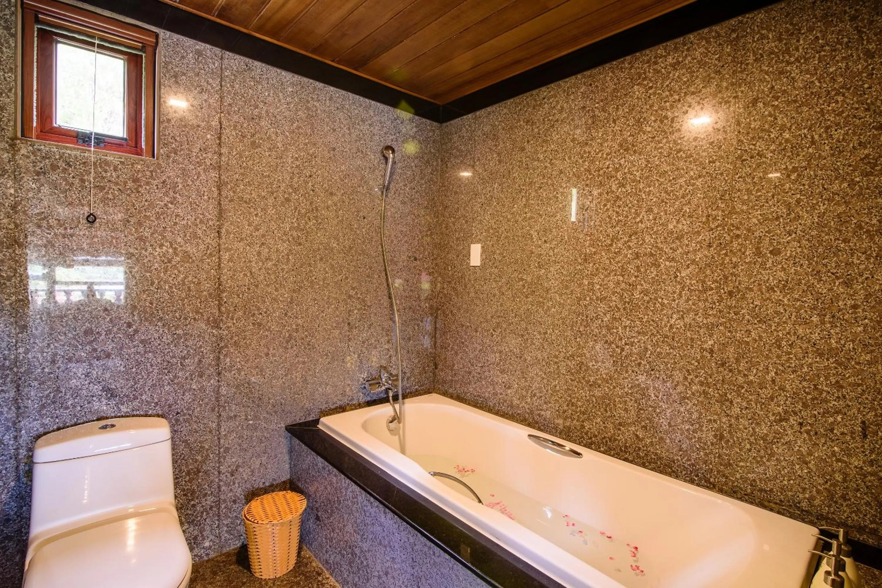 Bathroom in Sankofa Village Hill Resort & Spa