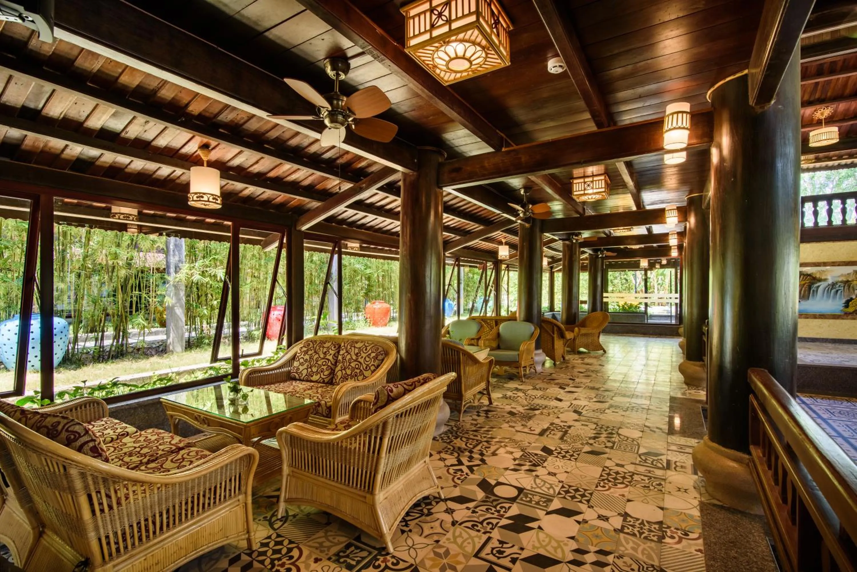 Lounge or bar in Sankofa Village Hill Resort & Spa
