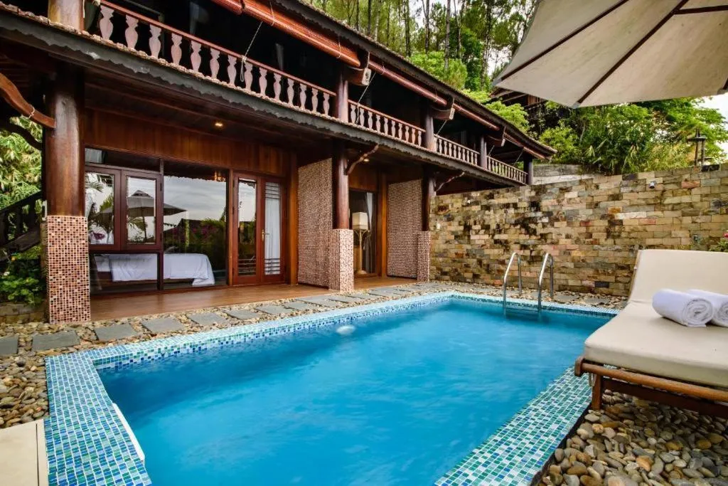 Swimming pool in Sankofa Village Hill Resort & Spa