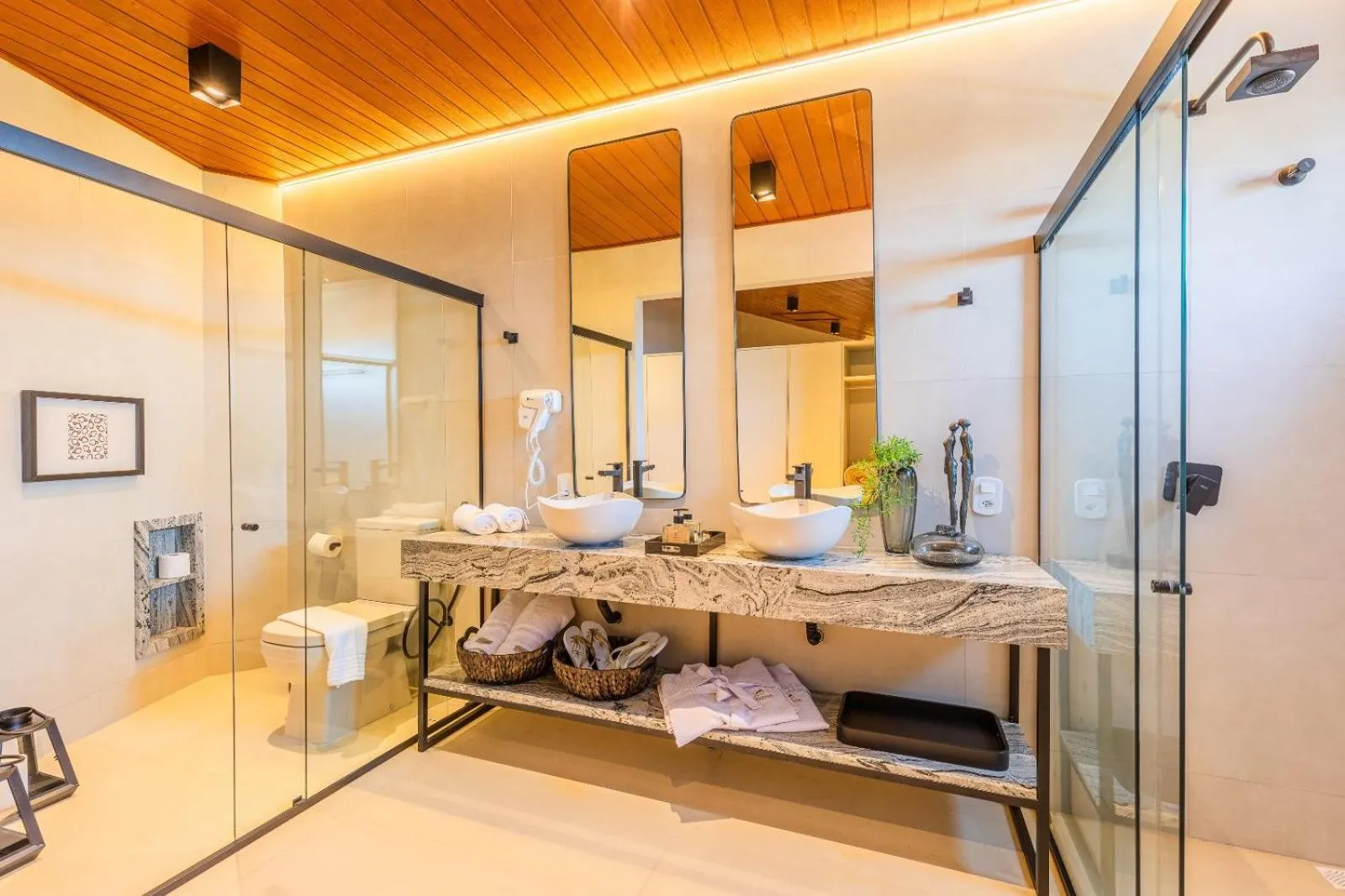 Bathroom in Aruanã Eco Praia Hotel