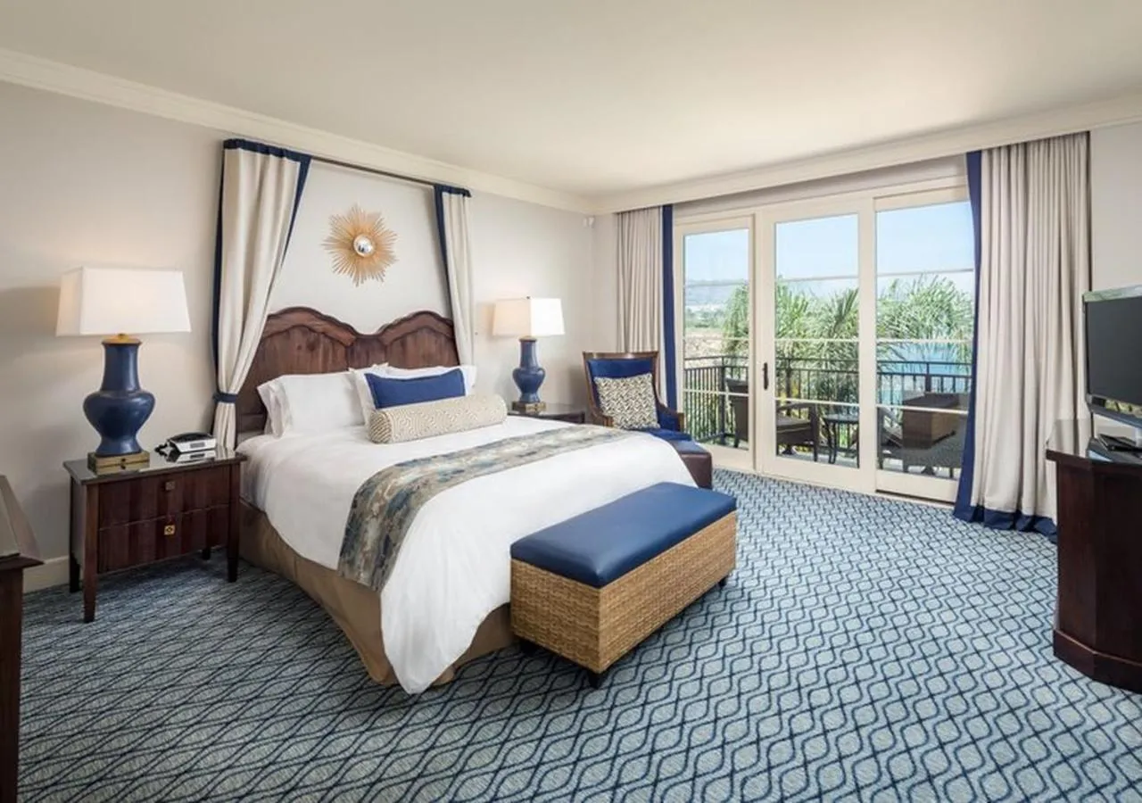 Photo of the whole room, Bed in Terranea Resort