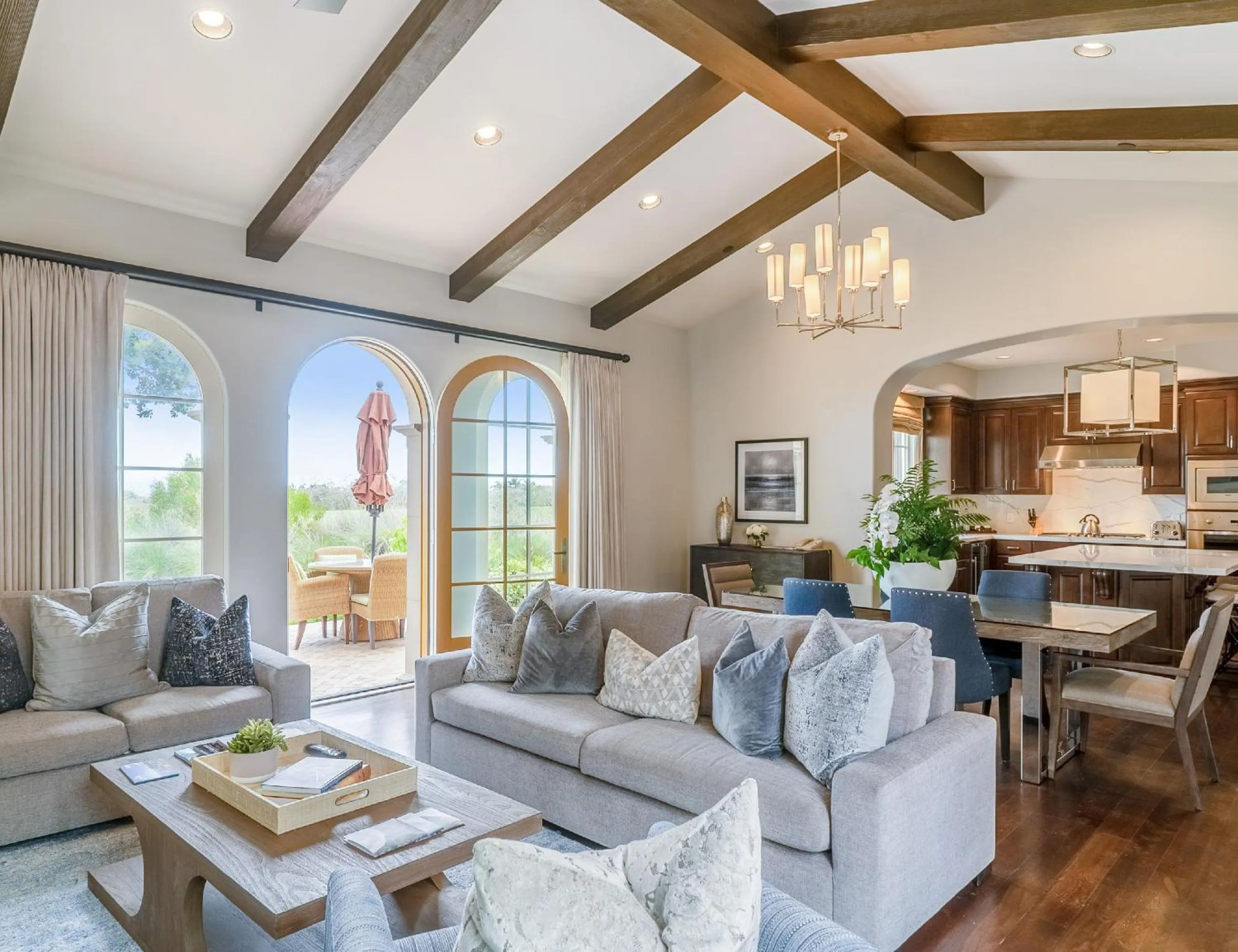 Living room in Terranea Resort