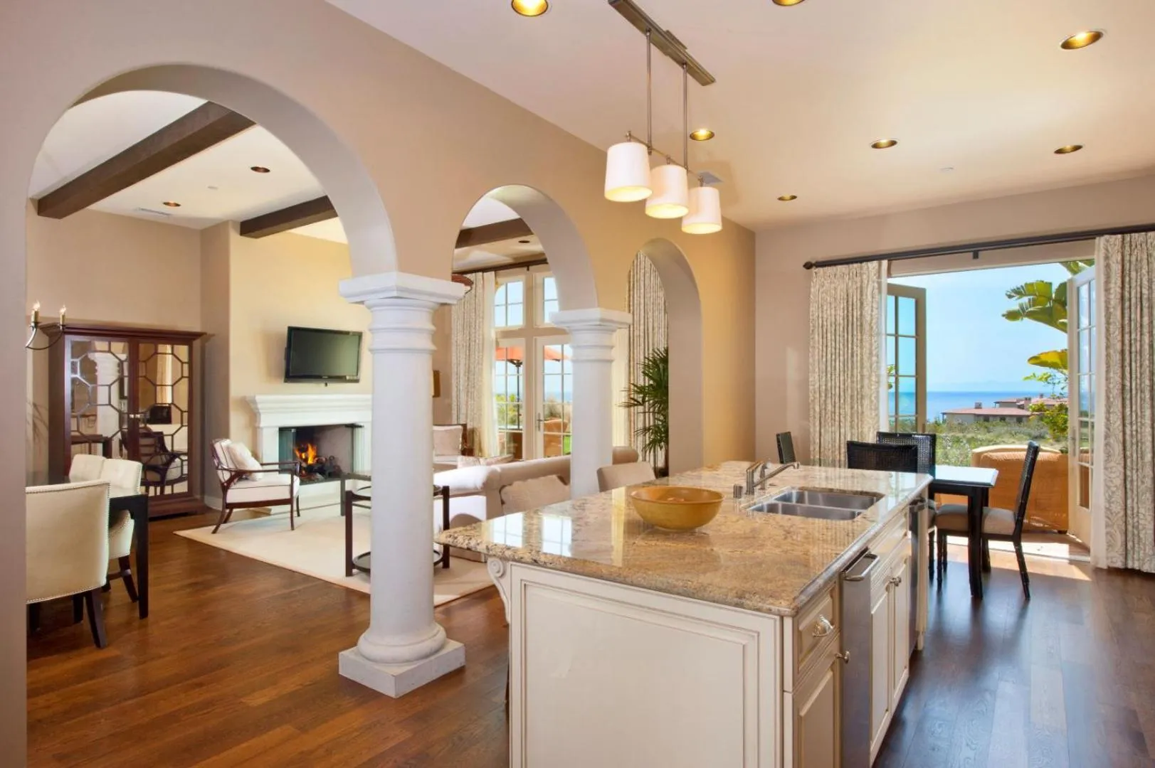 kitchen in Terranea Resort