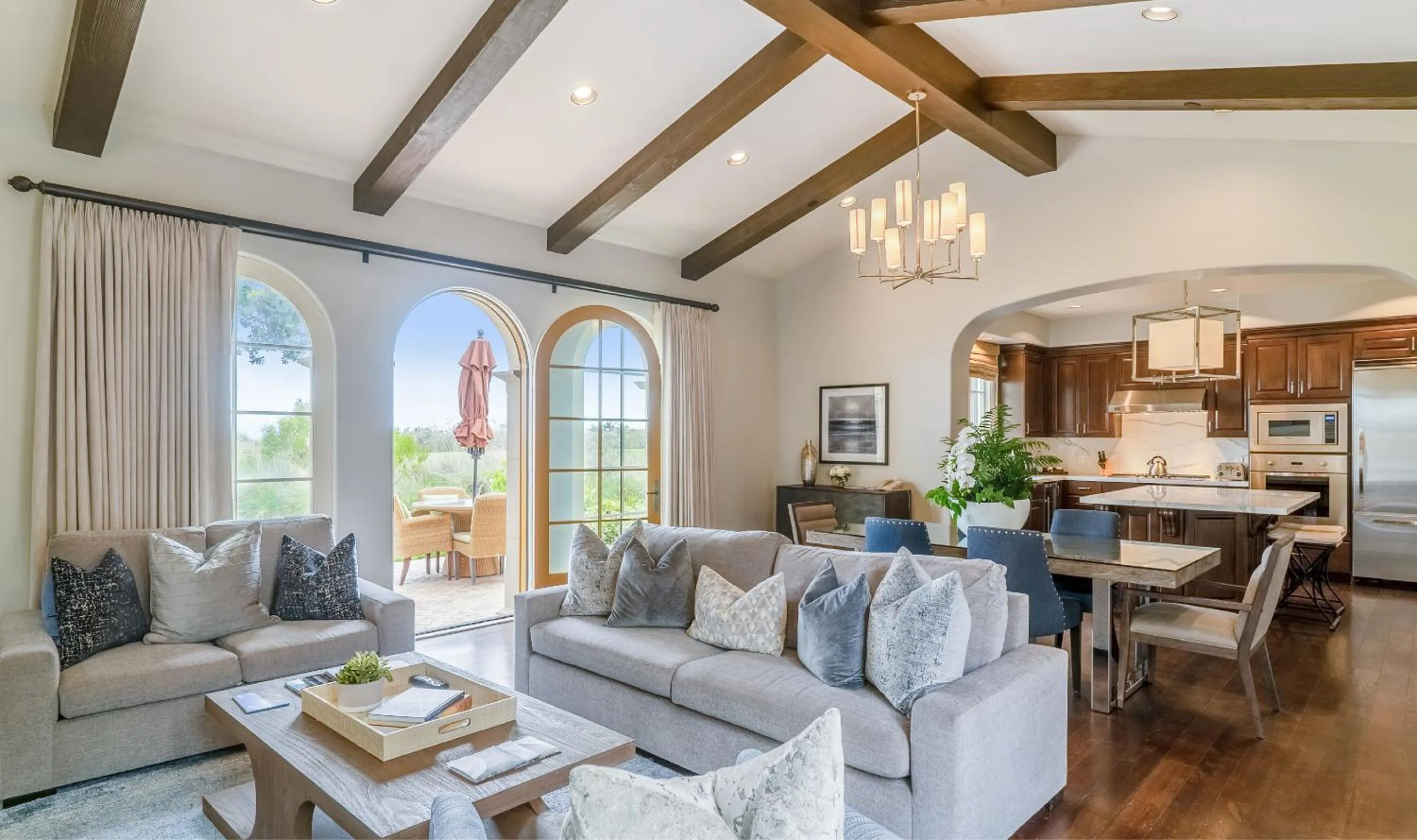 Living room in Terranea Resort