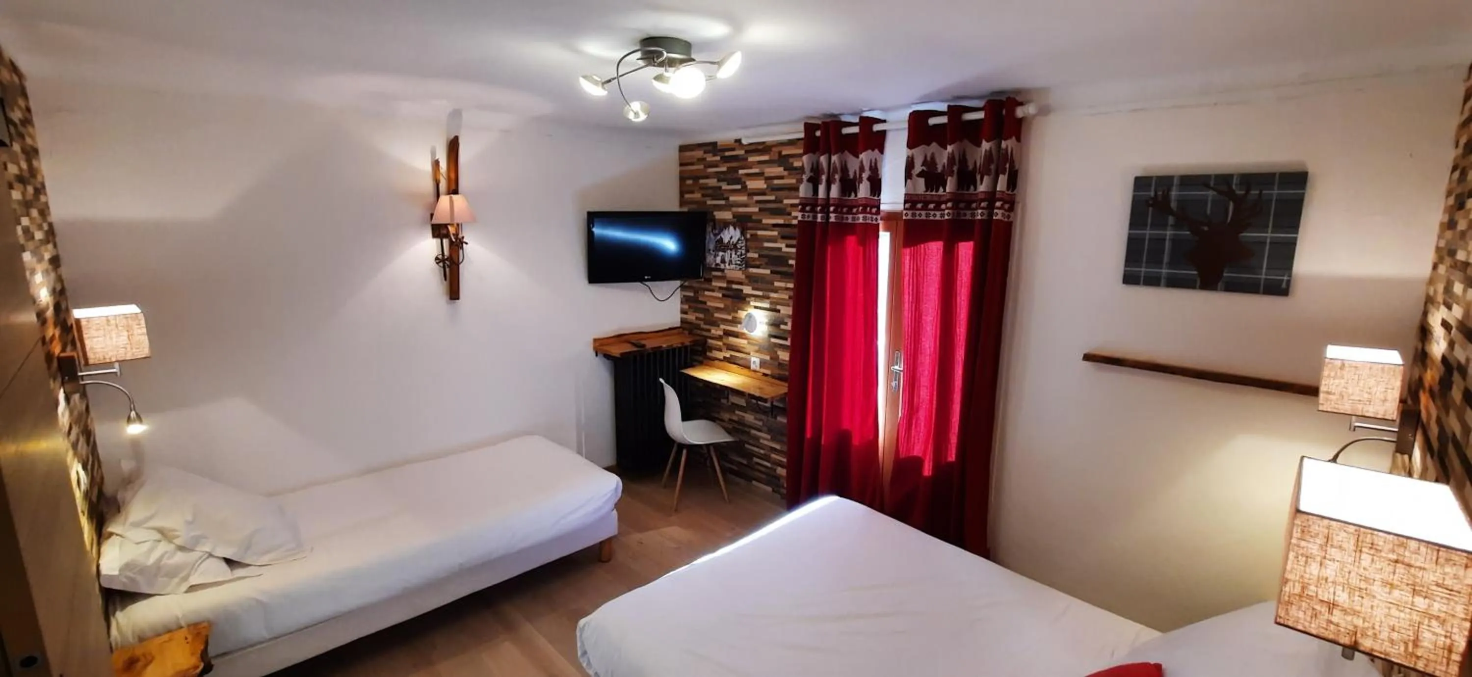 Bed in Hôtel Chastellares