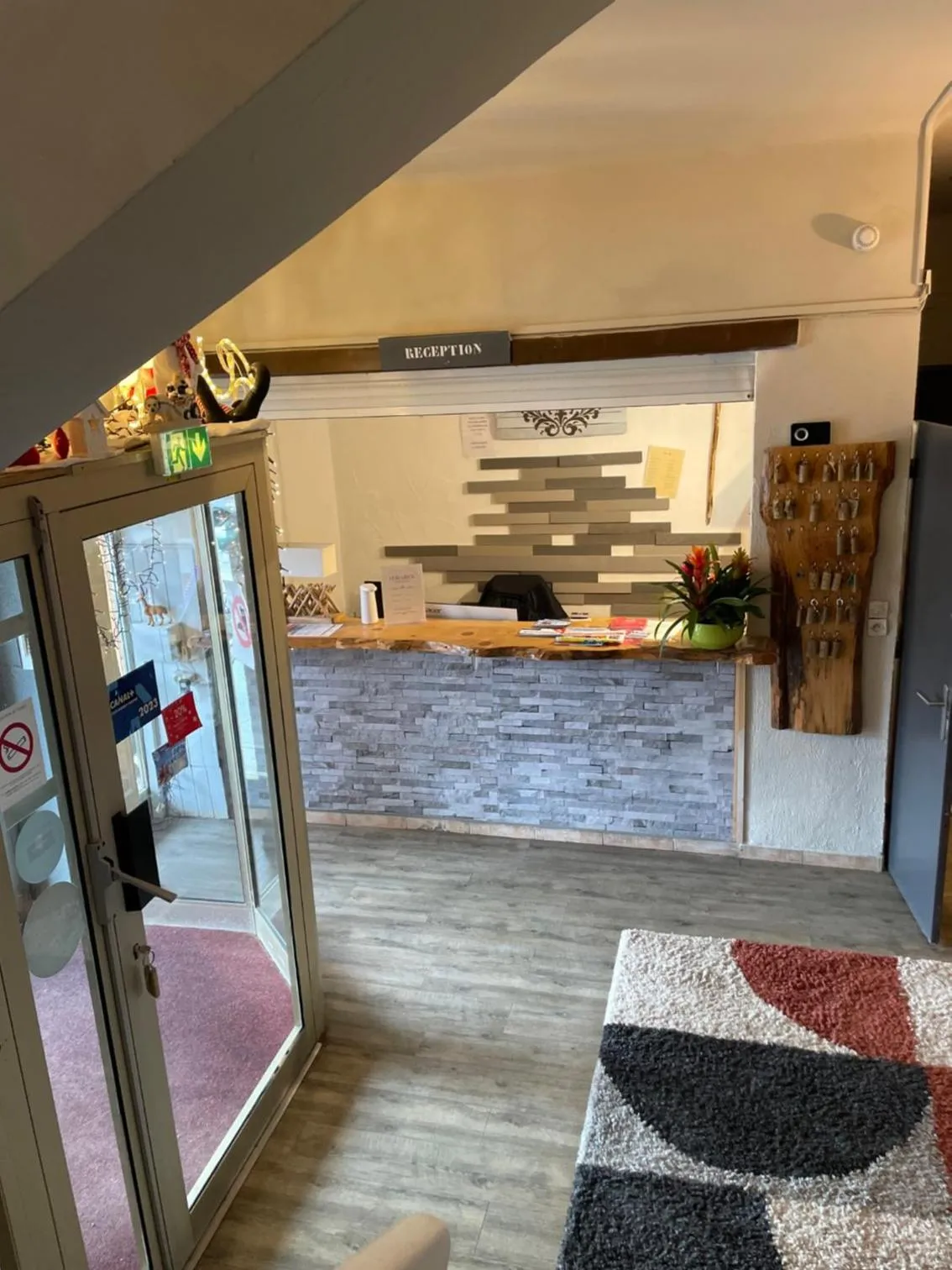 Lobby or reception in Hôtel Chastellares