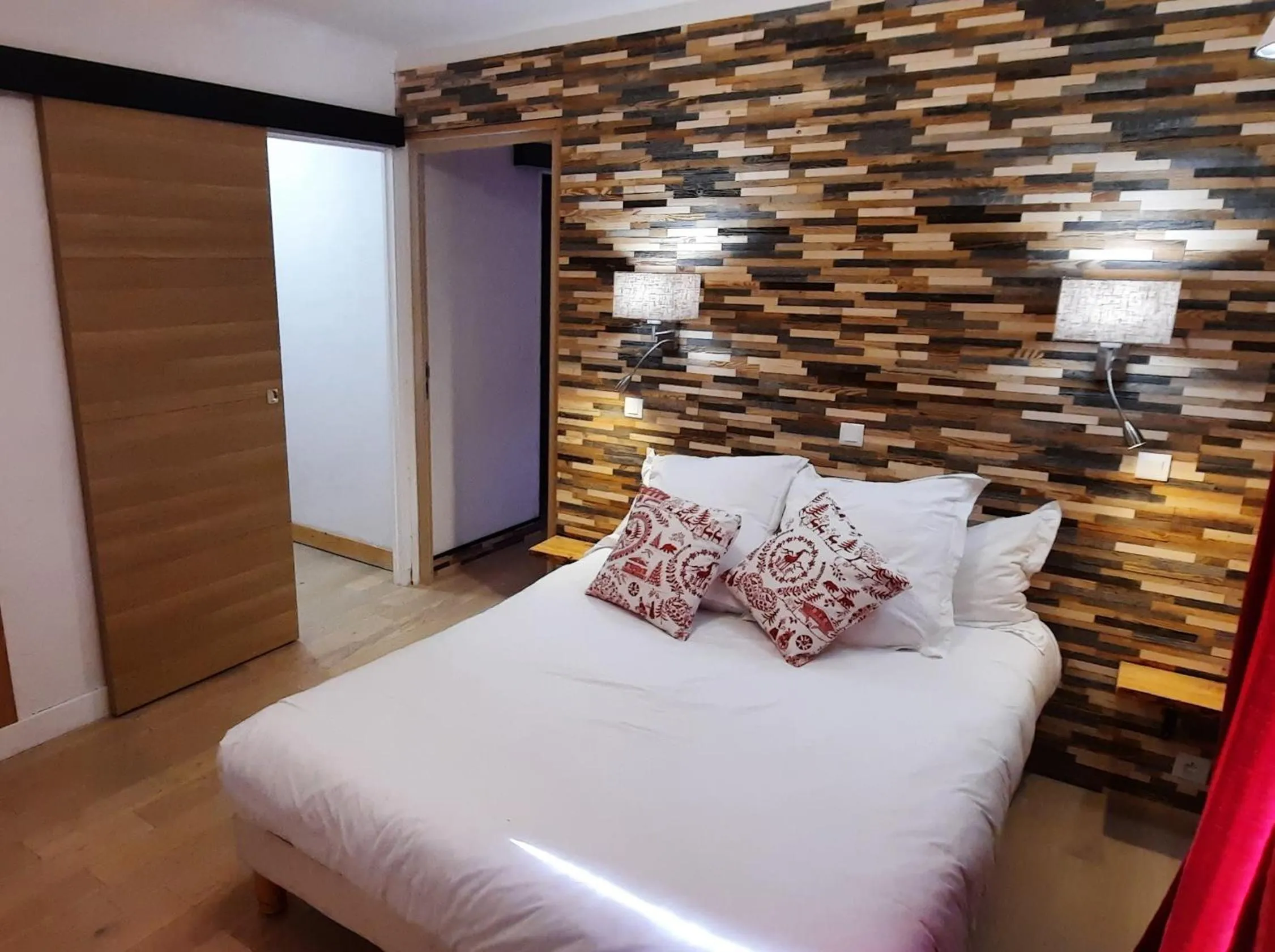 Bed in Hôtel Chastellares