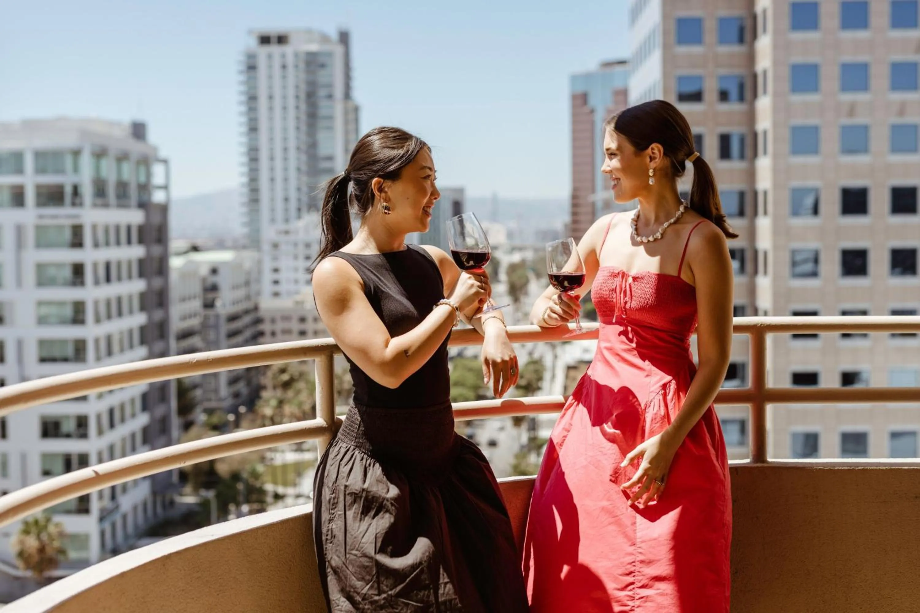 Photo of the whole room in Marriott Long Beach Downtown