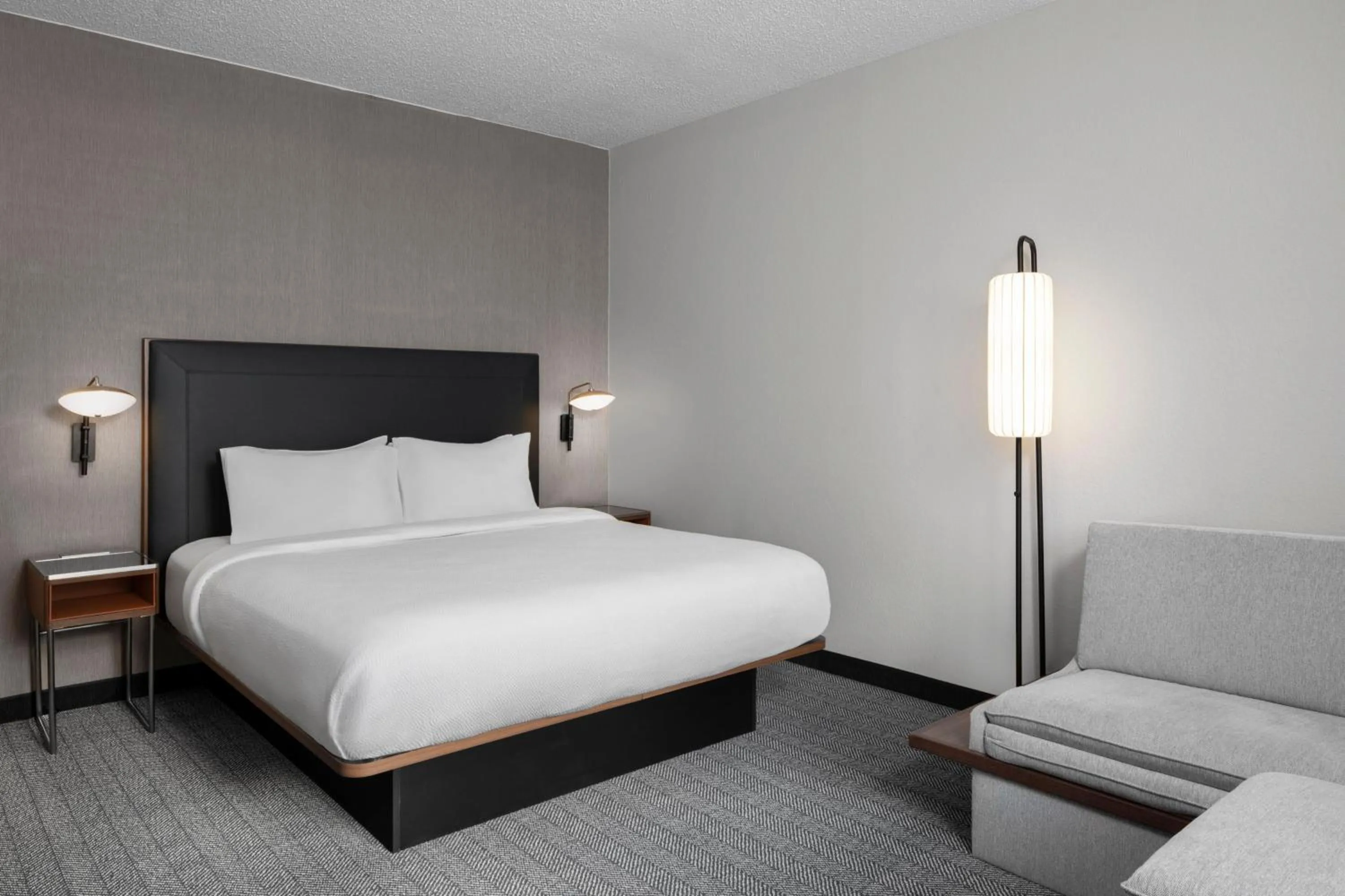 Bedroom, Bed in Courtyard by Marriott Little Rock West