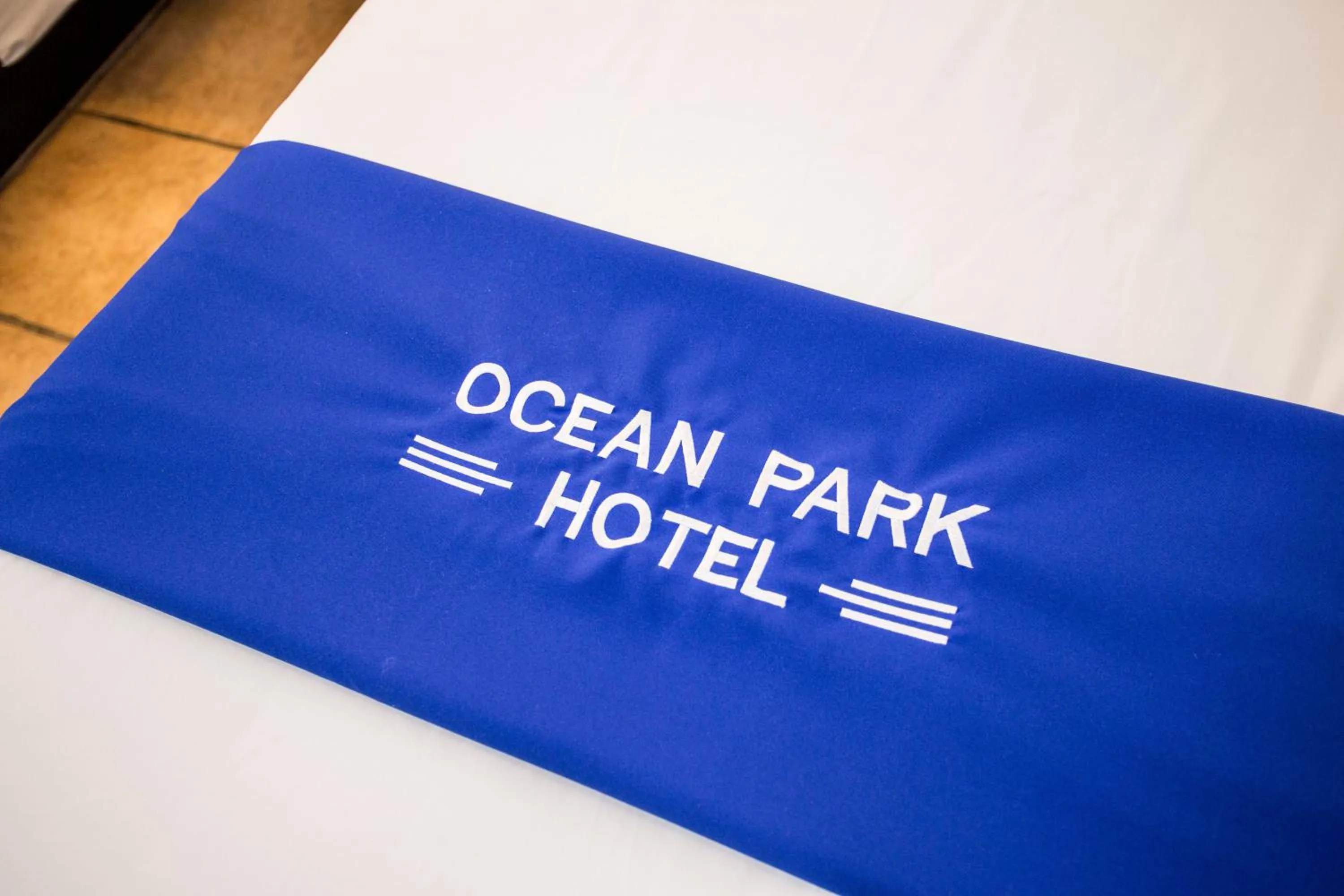 Logo/Certificate/Sign in Ocean Park Hotel