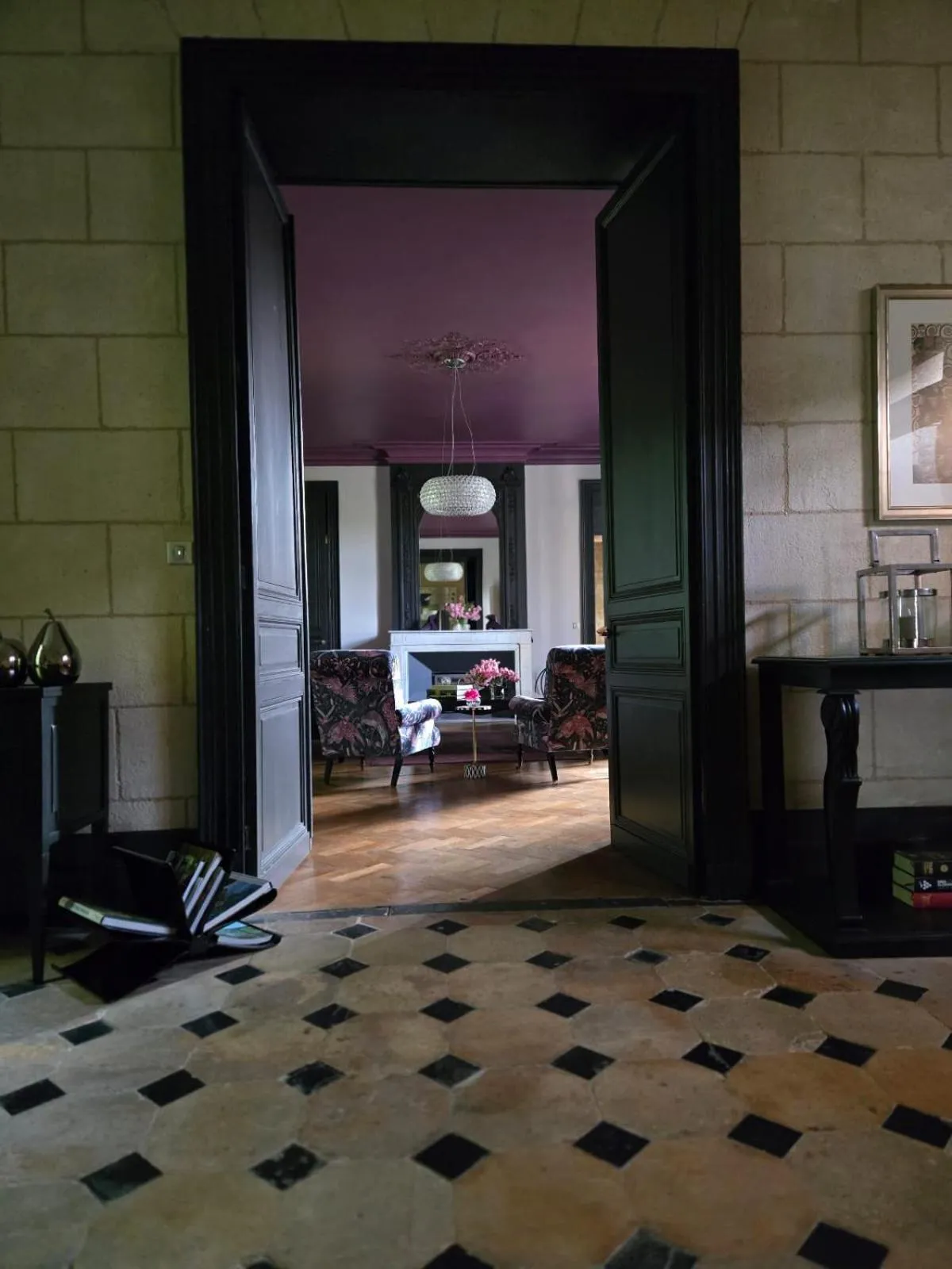 Seating area in Château de Courtebotte