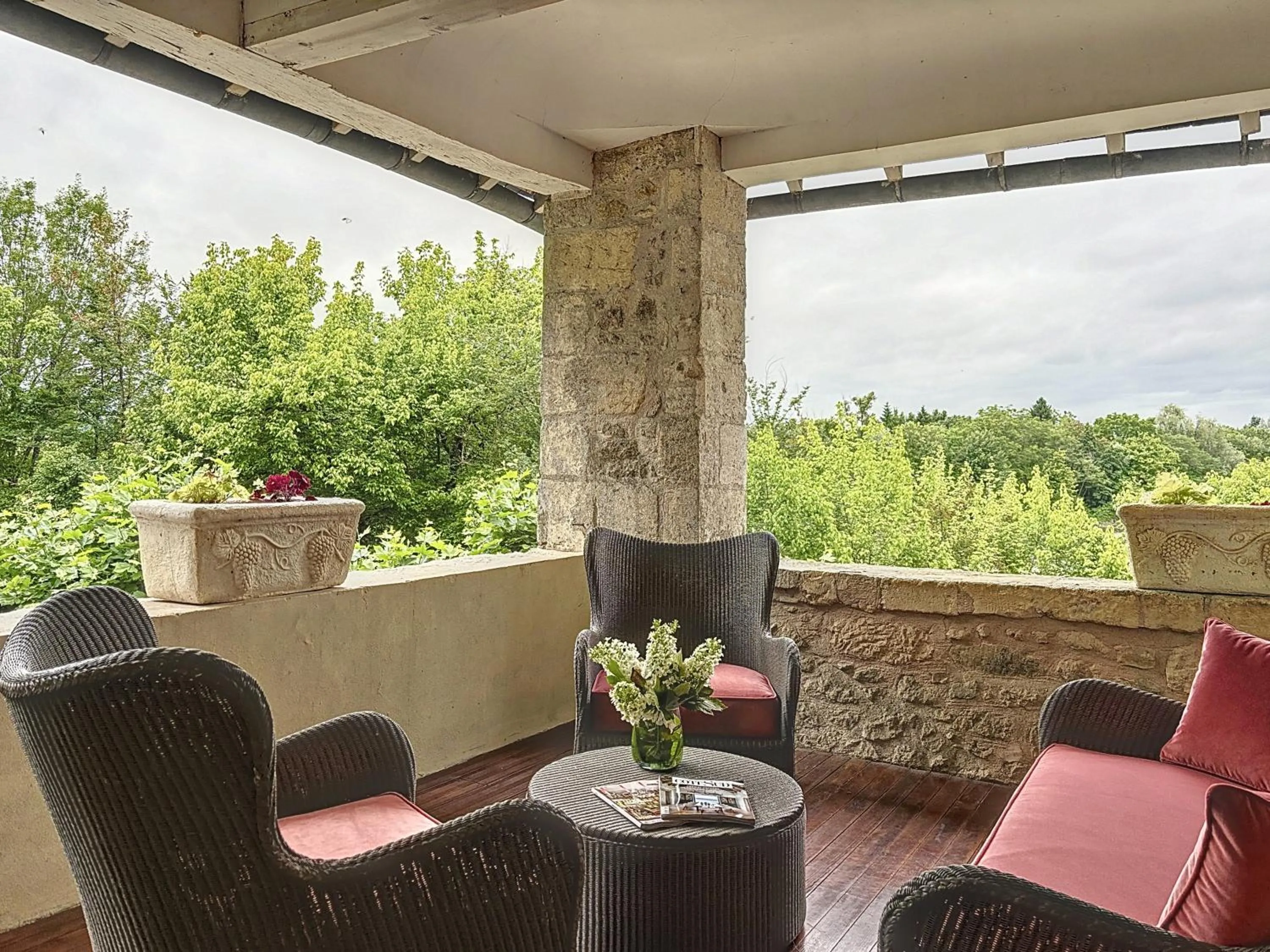 Patio in Château de Courtebotte