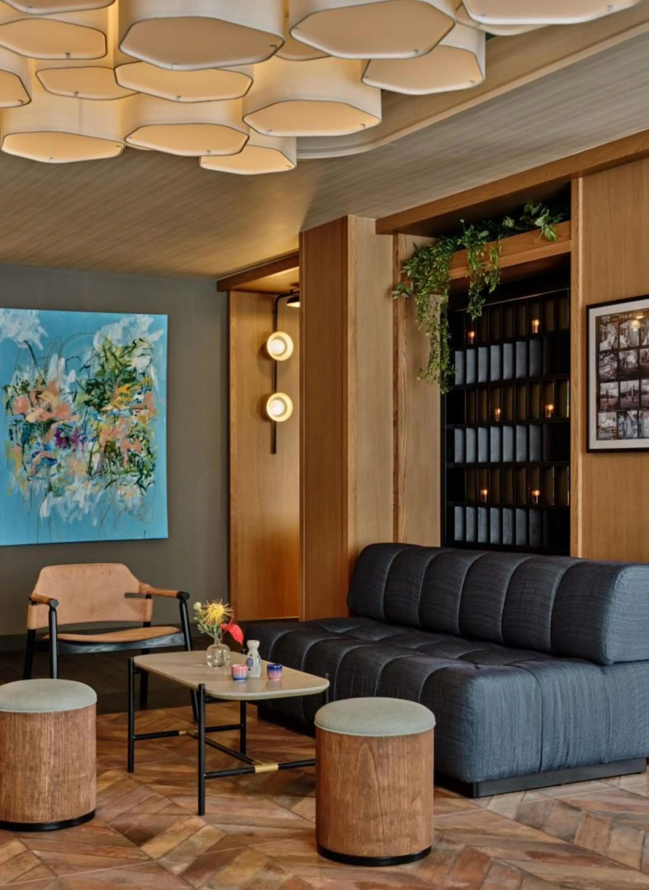 Restaurant/places to eat in Romer House Waikiki