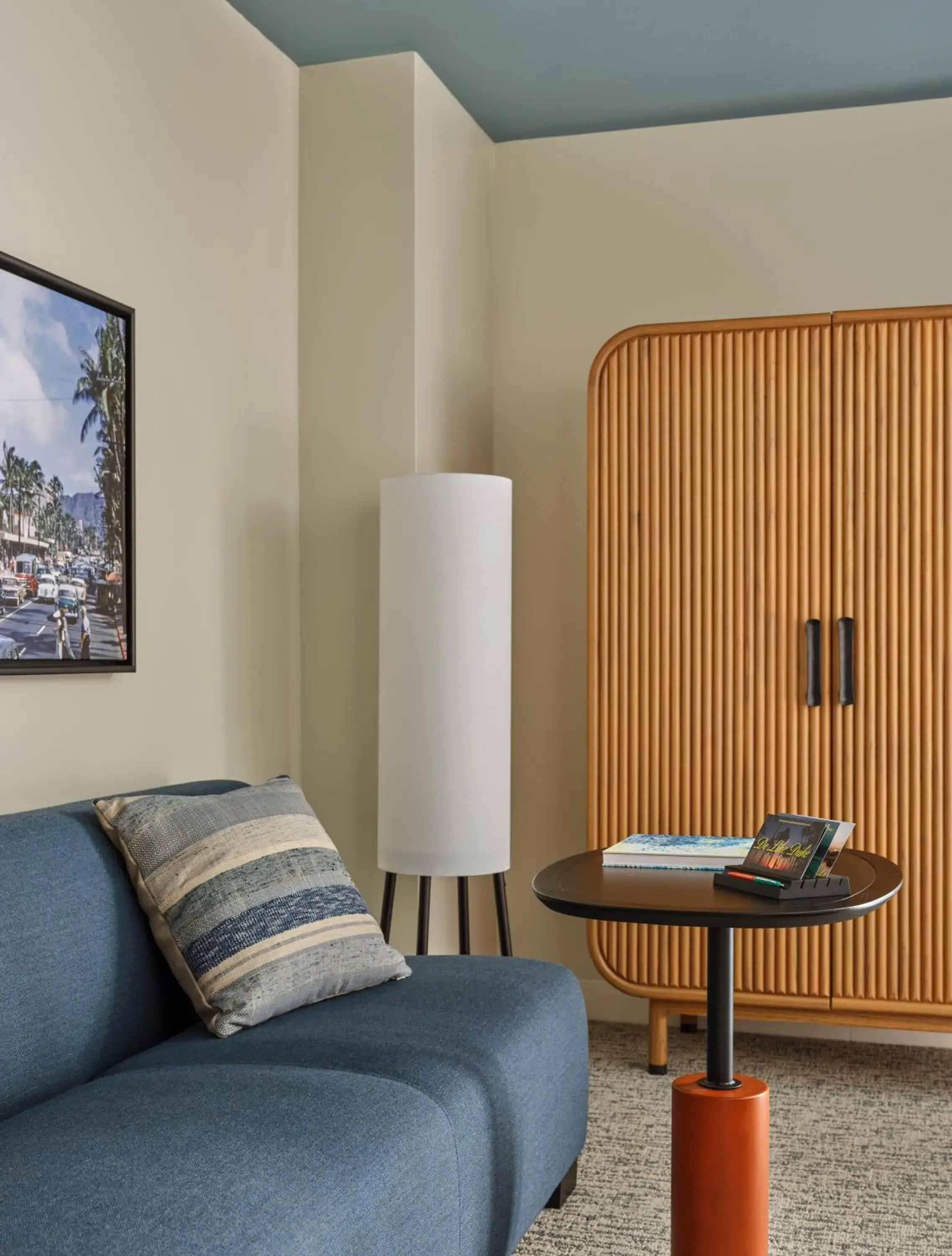 Premium King with Balcony in Romer House Waikiki Premium King with Balcony in Romer House Waikiki