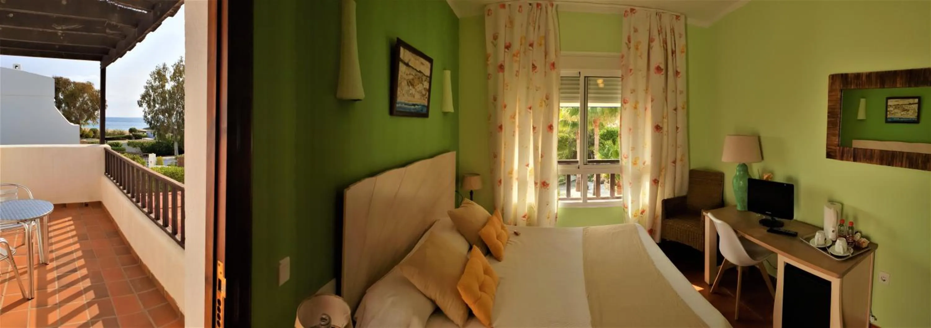 Photo of the whole room in Hotel las Calas