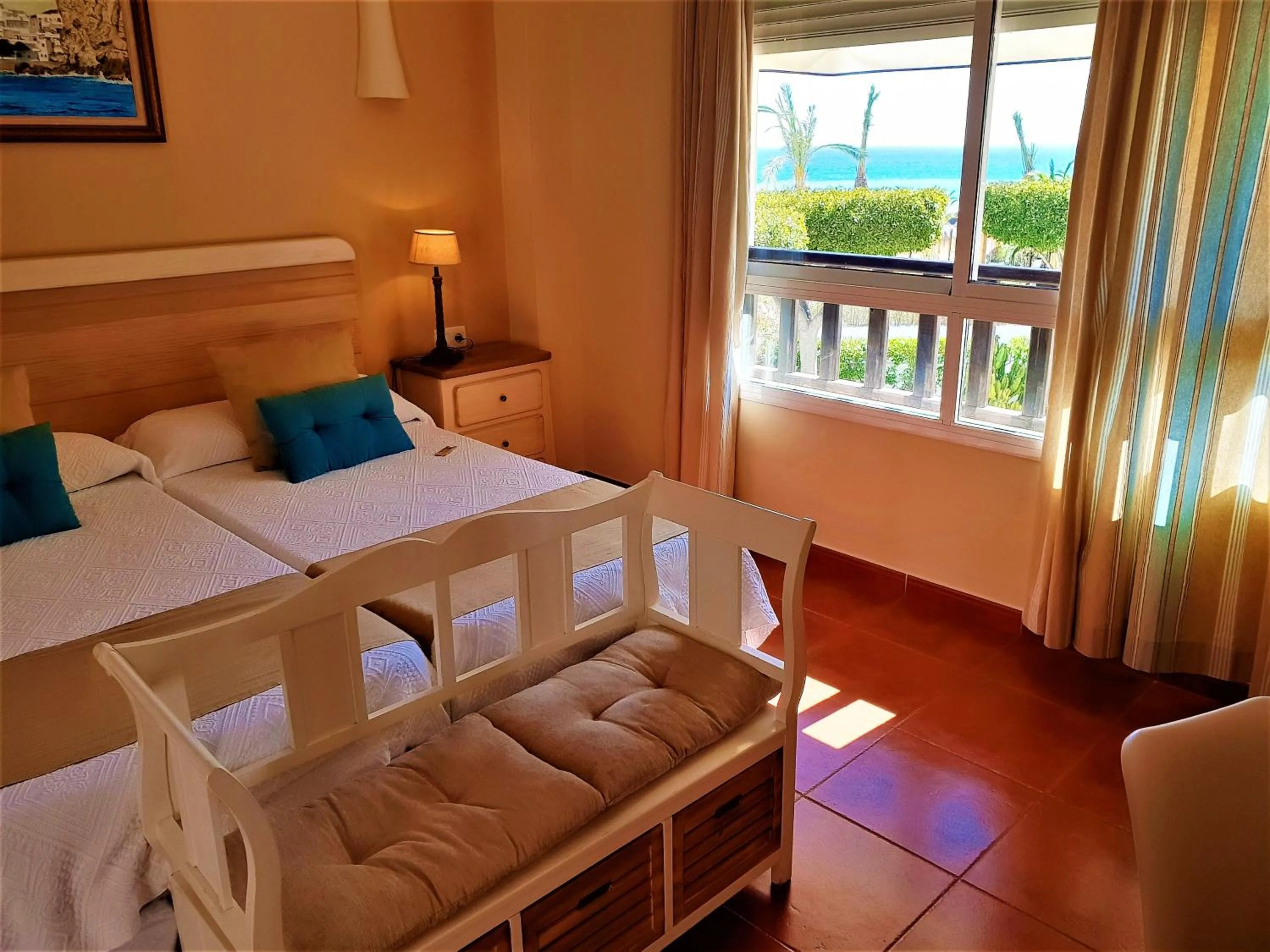 Garden view, Bed in Hotel las Calas